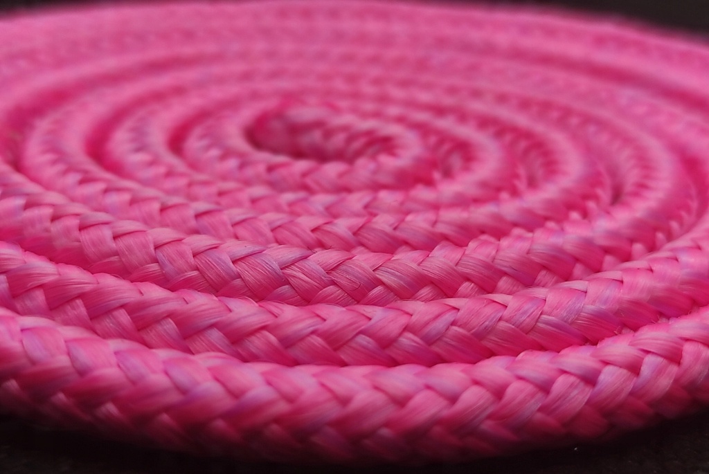 

Lina polipropylenowa pleciona różowa 6mm 10mb