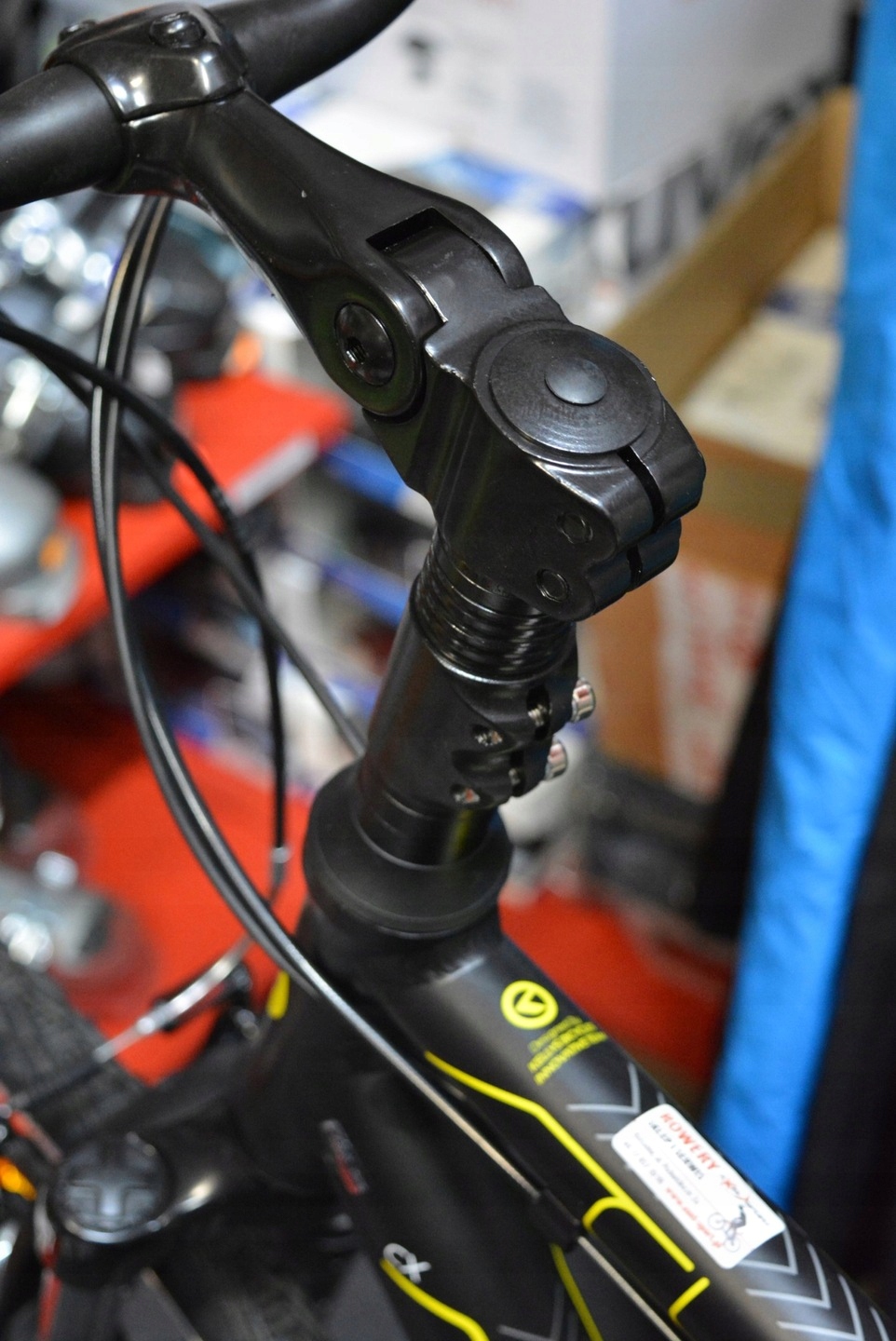 ADAPTER PRZEDŁUŻKA WSPORNIKA KIEROWNICY A-HEAD Kolor dominujący czarny