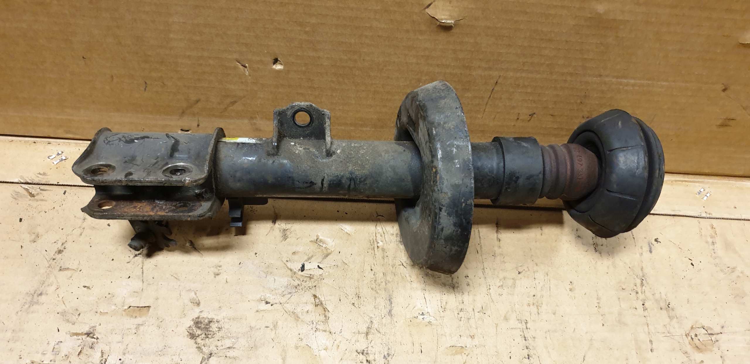 shock absorber right front OPEL VECTRA B original GM