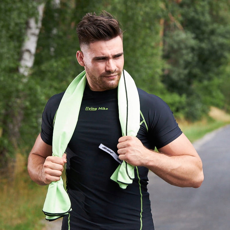 Ręcznik z mikrofibry szybkoschnący plażowy sportowy na siłownię 130x80 cm Marka Captain Mike