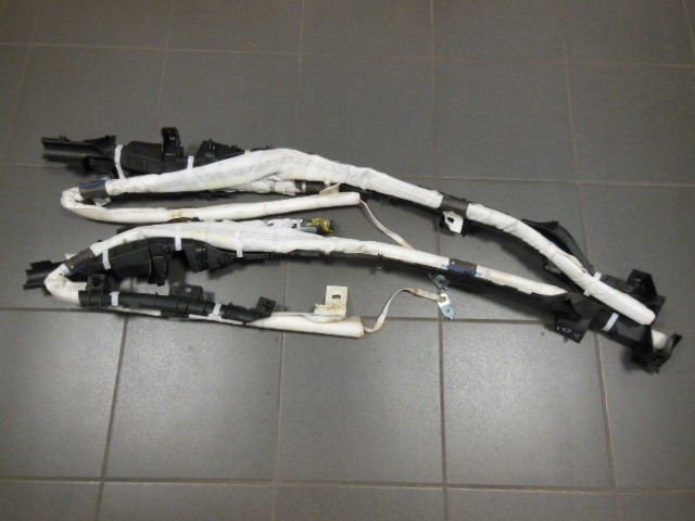 БОКОВАЯ ШТОРКА TOYOTA RAV 4 IV 19-