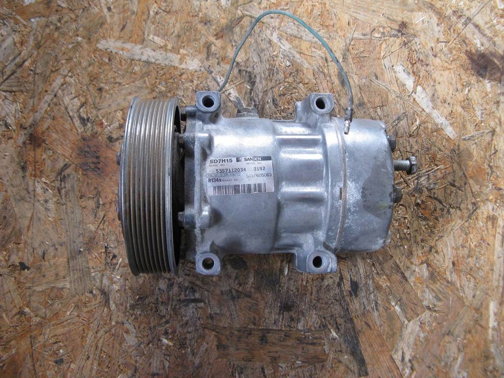 renault премиум Компрессор кондиционера SD7H15 5010605063