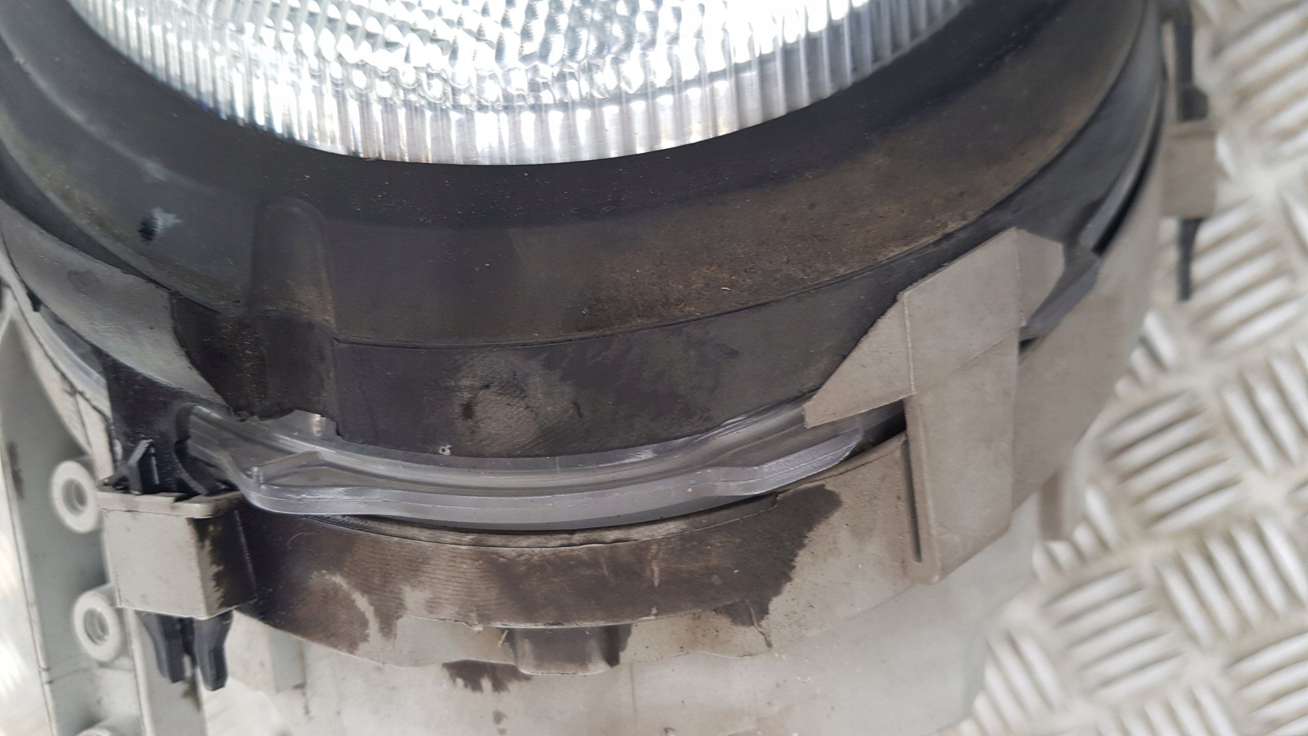 MERCEDES W203 light right front XENON
