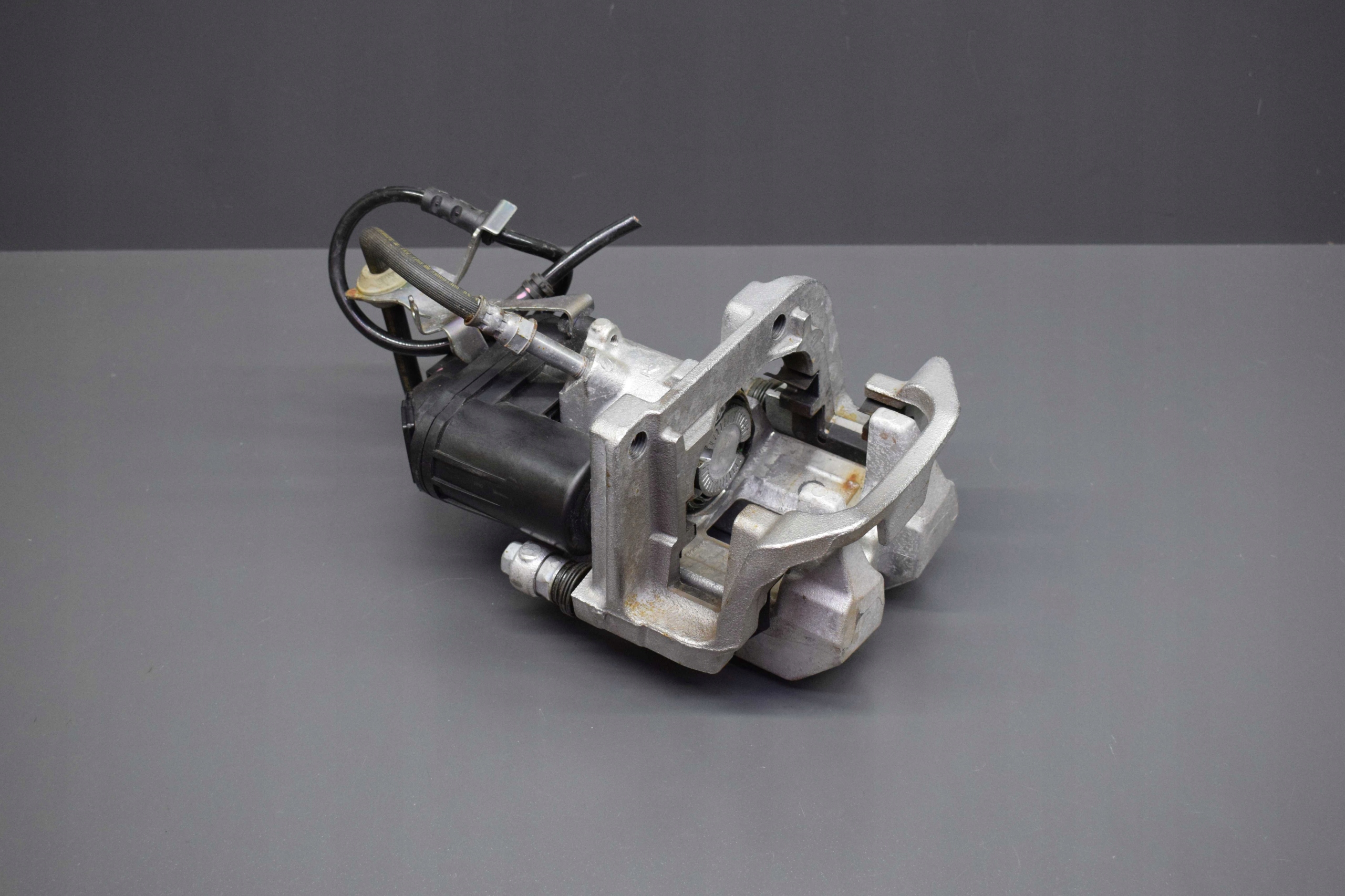 caliper pressure plate right rear part TOYOTA SUPRA