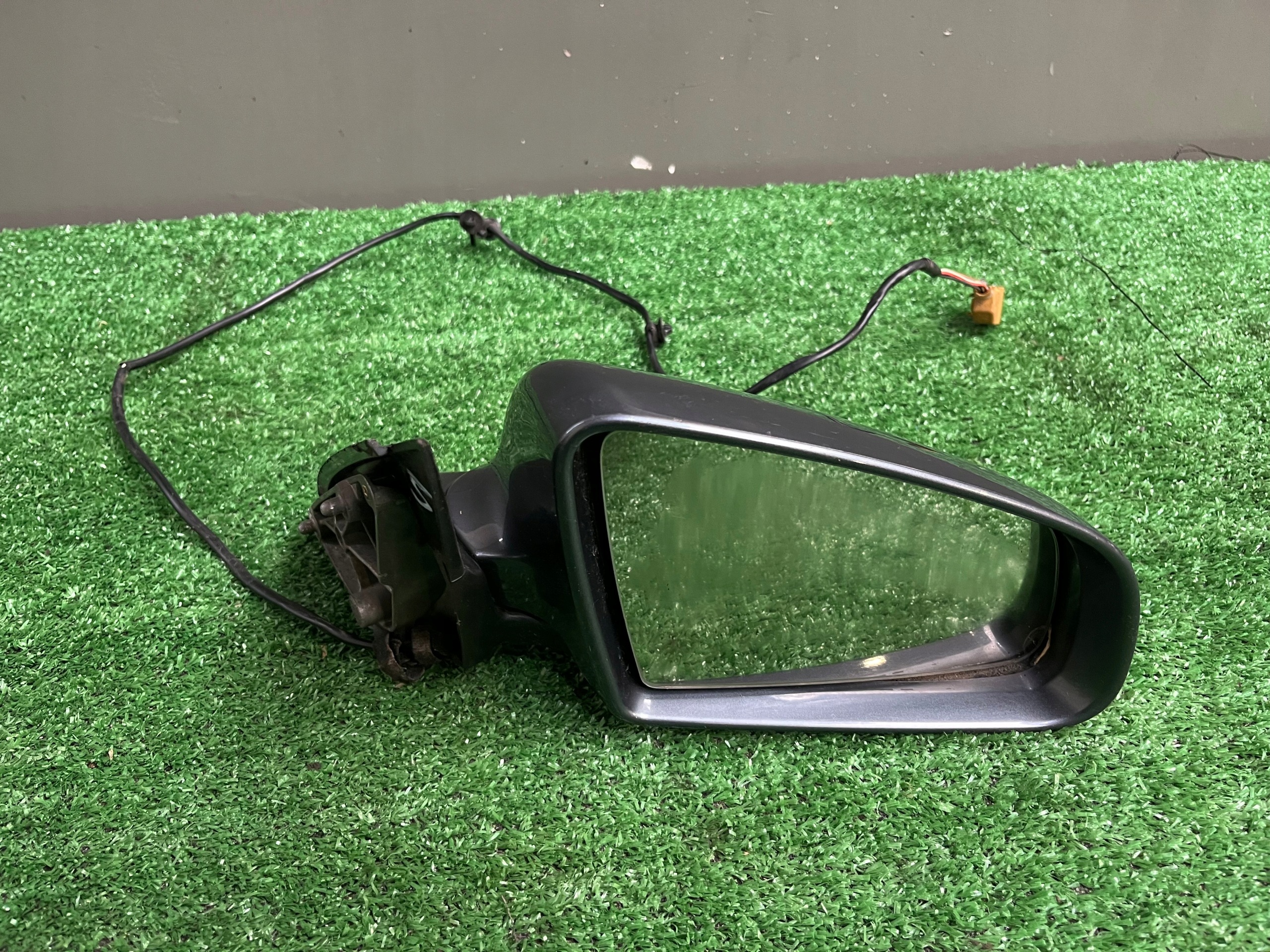 mirror right electrics AUDI A4 B6 5 PIN E1010681