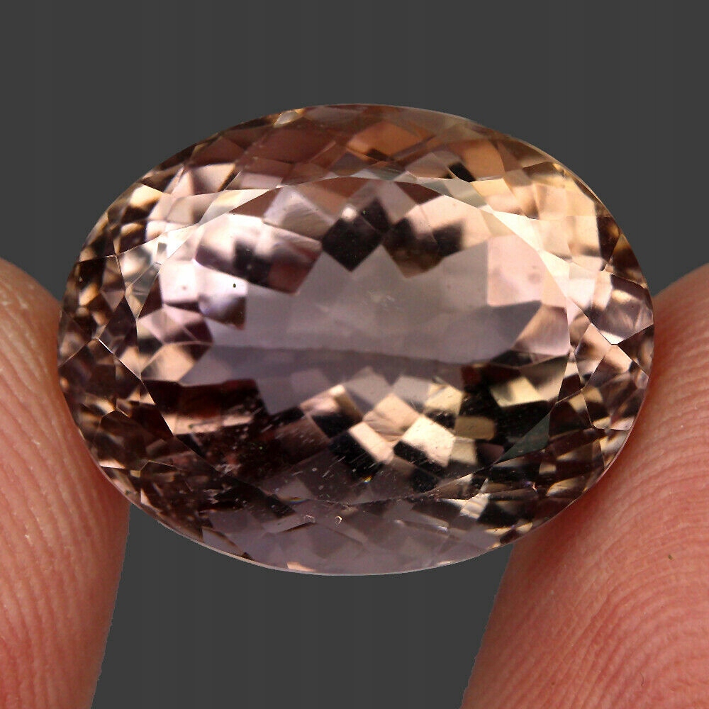 Přírodní kámen ametrin 20.32ct Vvs dvoubarevný
