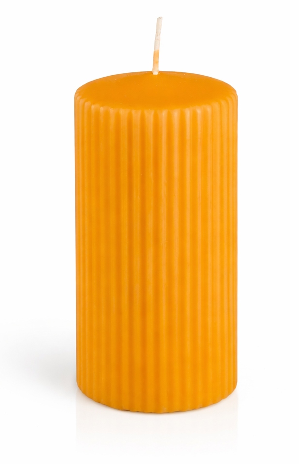 Świeca ozdobna ryflowana – pomarańczowa,13 cm,Ø 6,8 cm, czas palenia 38h