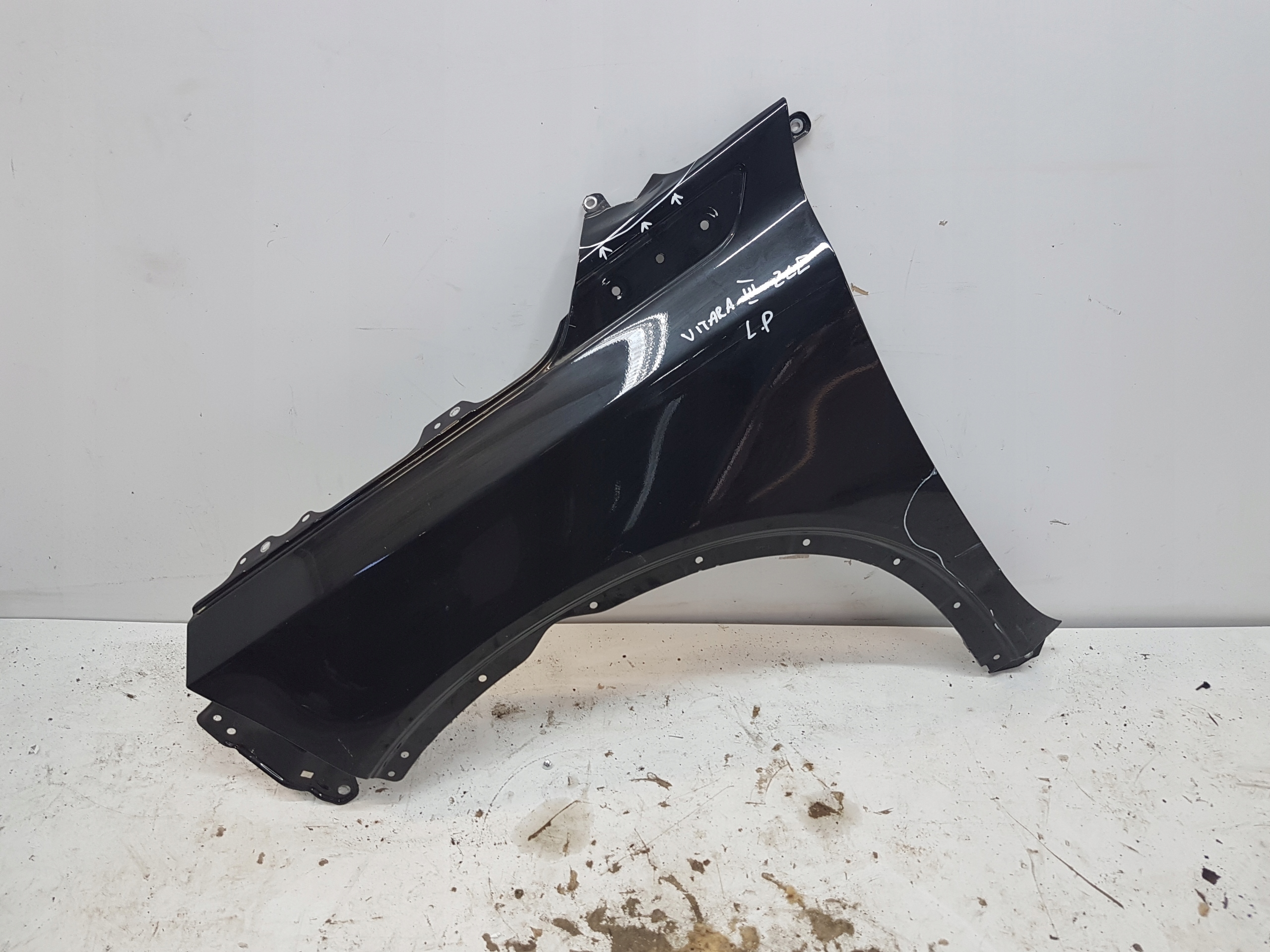 SUZUKI VITARA III LIFT fender left front ZCE
