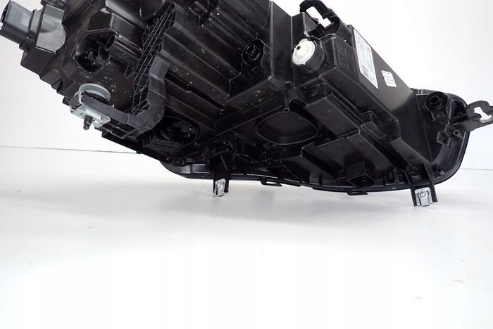 CUPRA FORMENTOR LIFT 24- reflektor left light left