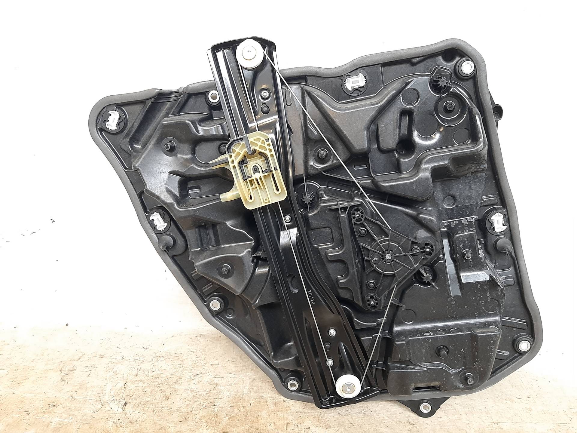 window regulator rear part right BMW 5 G30 G31 M5 F90