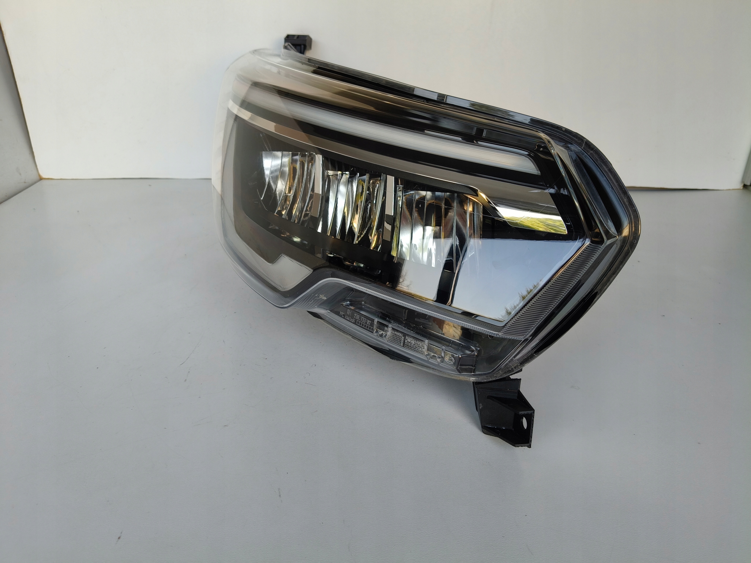 light right REFLEKTOR RENAULT TRAFIC IV 21- FULL LED