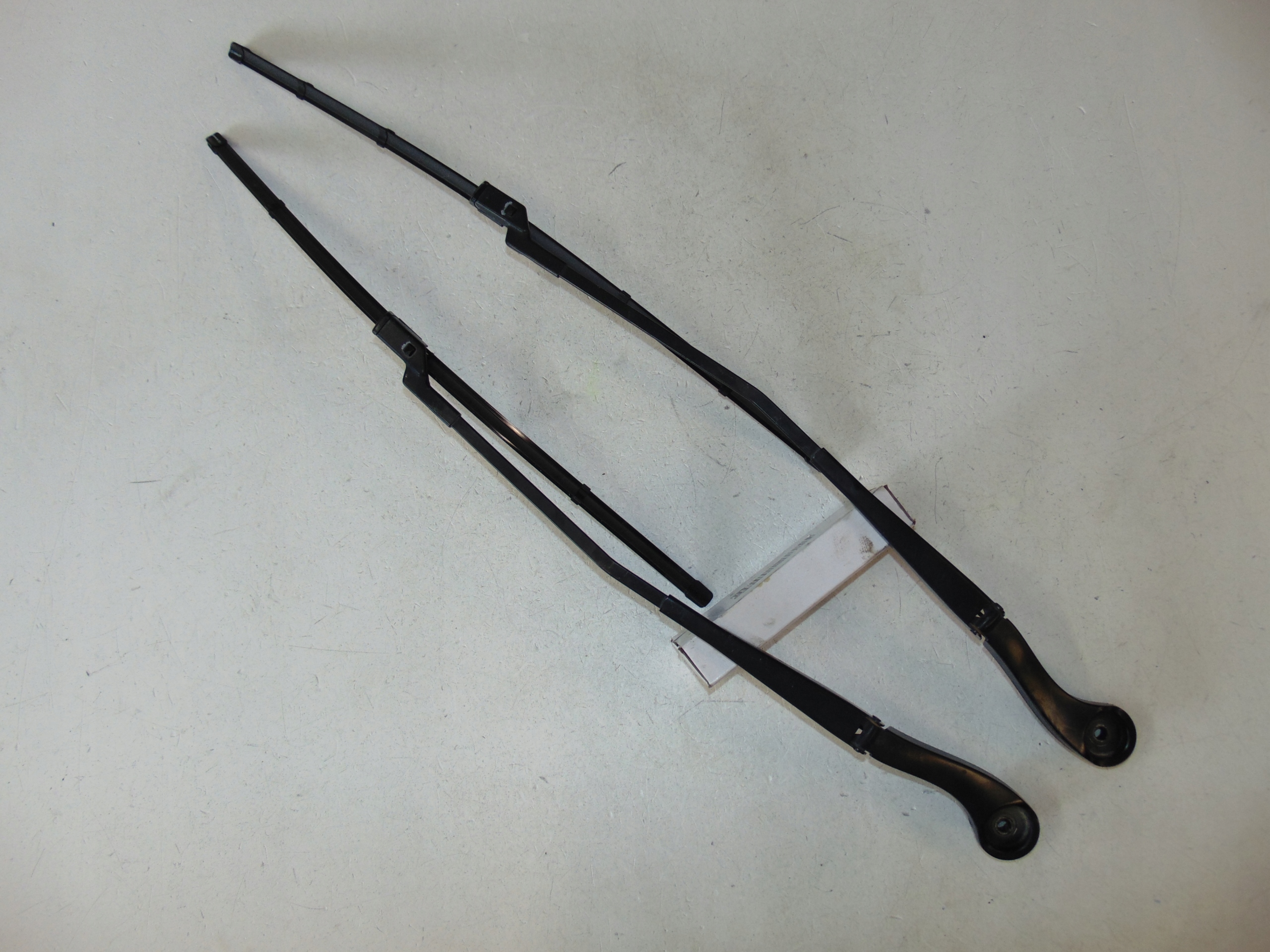 BK2117526 - рычаги стеклоочистителя передние FORD TRANSIT CUSTOM