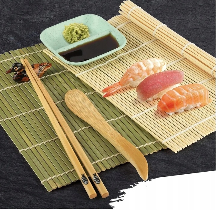 SUSHI GAMINIMO RINKINYS SU LAZDELĖMIS BAMBUSINIS KILIMĖLIS BAZOOKA PEILIS