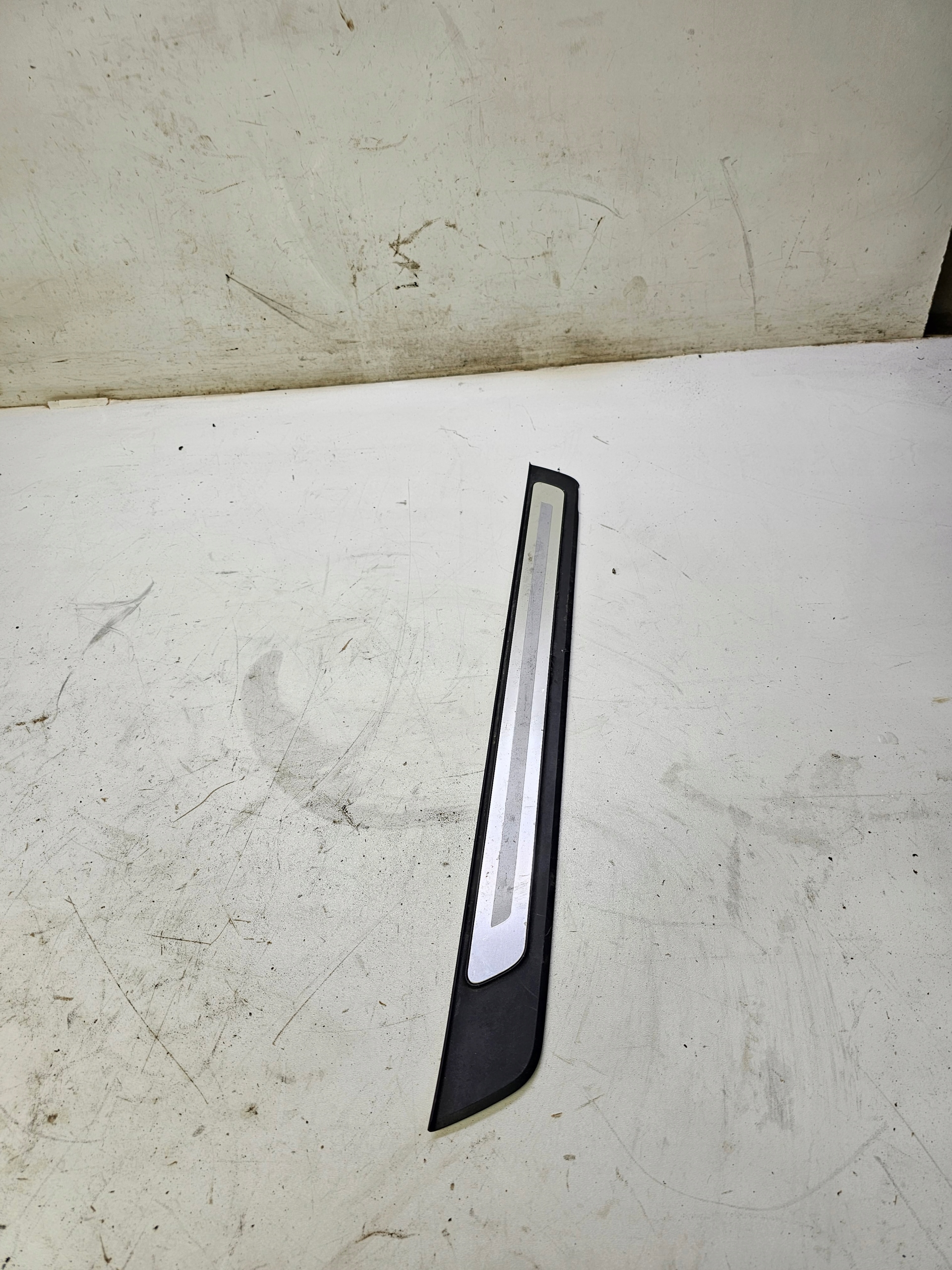 moulding threshold right front AUDI A6 C8 4K0853374
