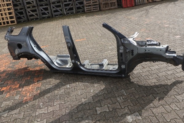 LAND ROVER Discovery спорт L550 четверть правая перед 873