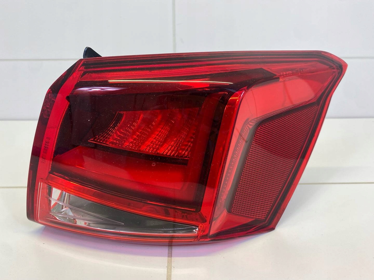 light rear right side SEAT Arona 2020 6F9945208B