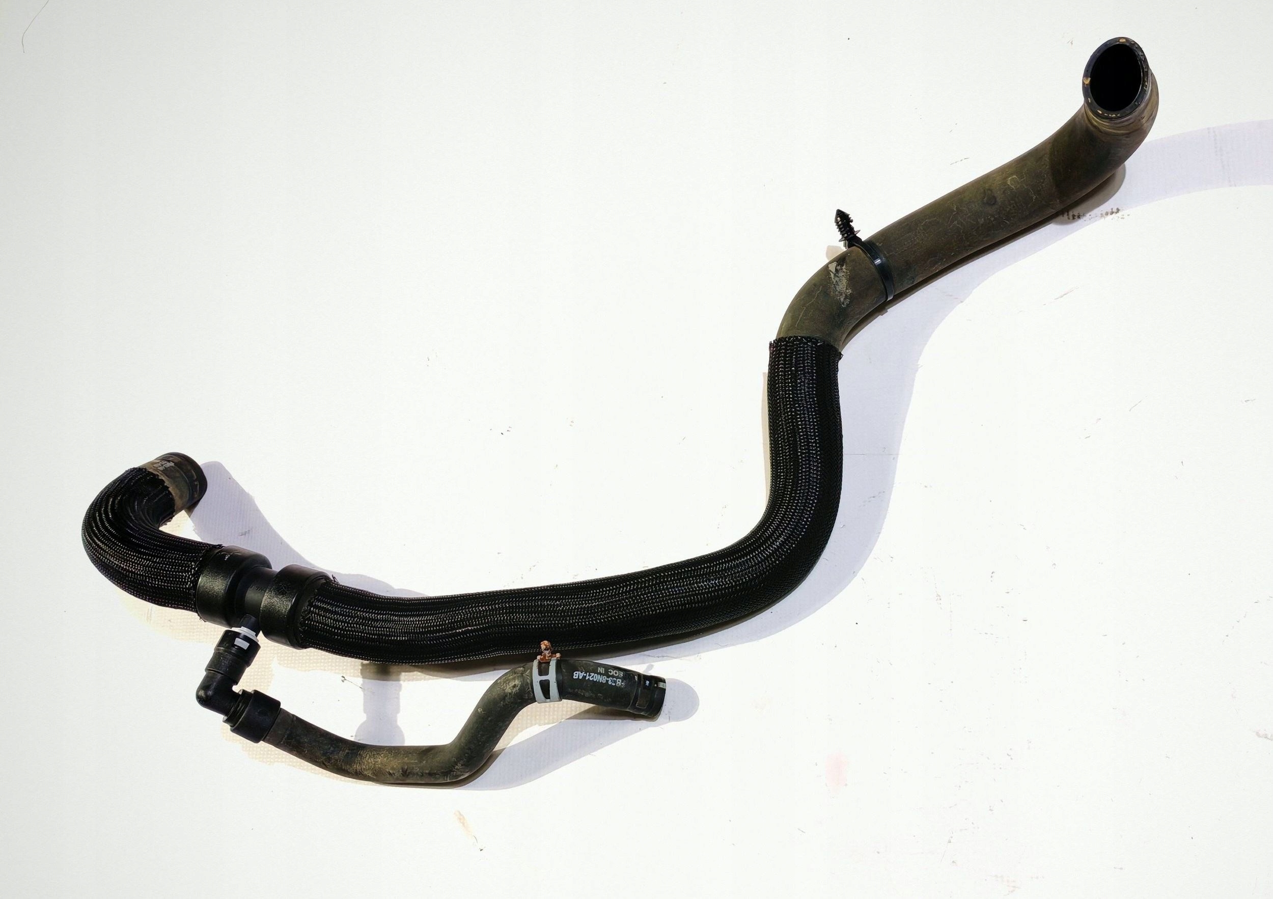 prijenos cijevčica vode wodna crijevo hladnjaka Ford Explorer V 2011-2019