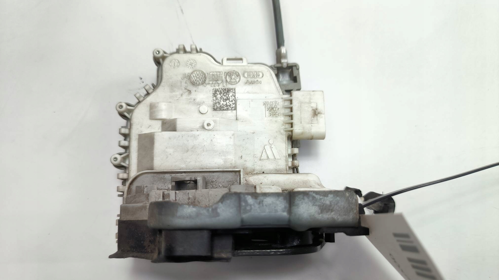 lock door right front 8W1837016B AUDI A4 B9 S-LINE