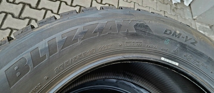4x Bridgestone Blizzak DM-V2 275/55R19 111T Z145A Średnica 19"