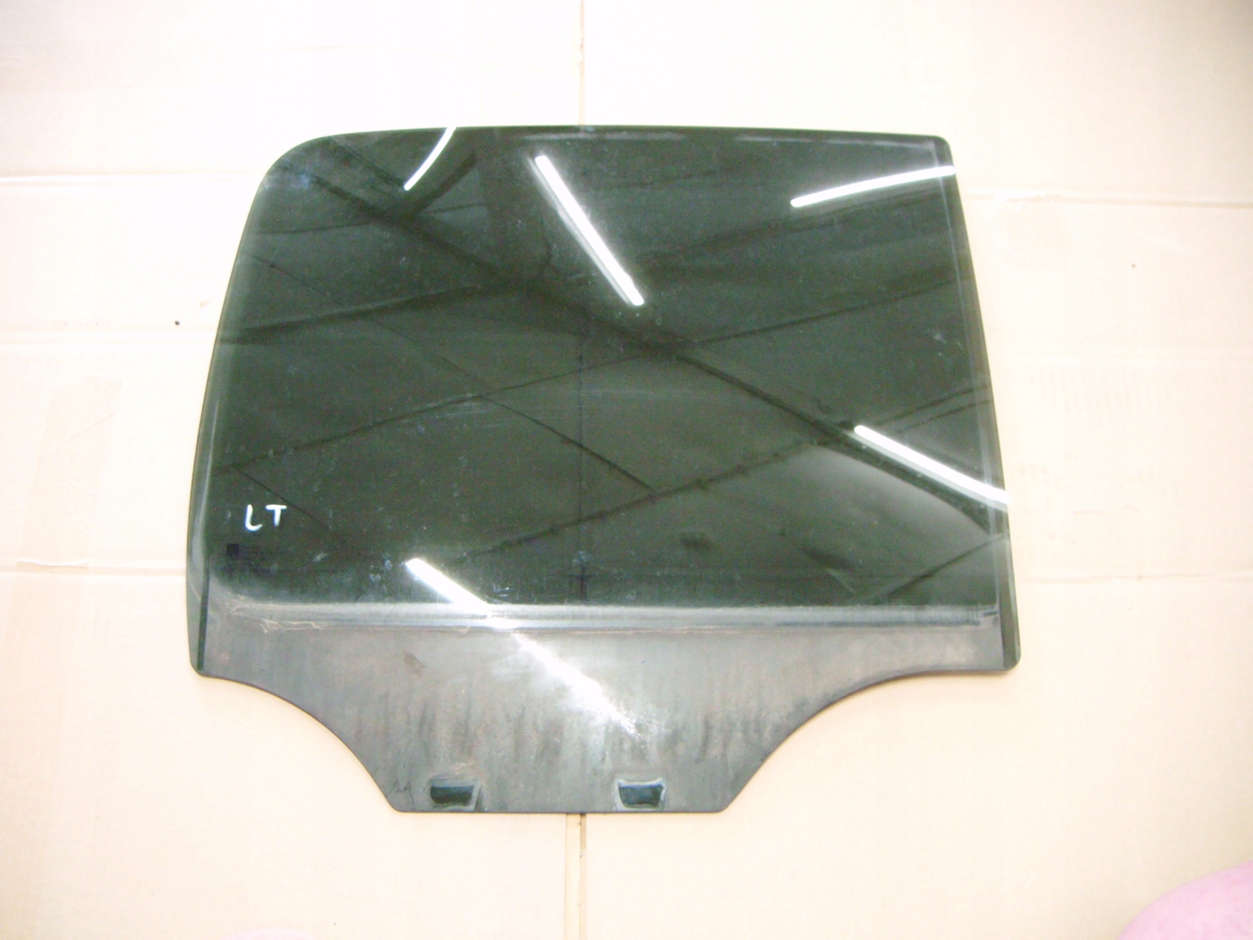 CHEVROLET HHR SZYBA Z DRZWI LEWY TYŁ