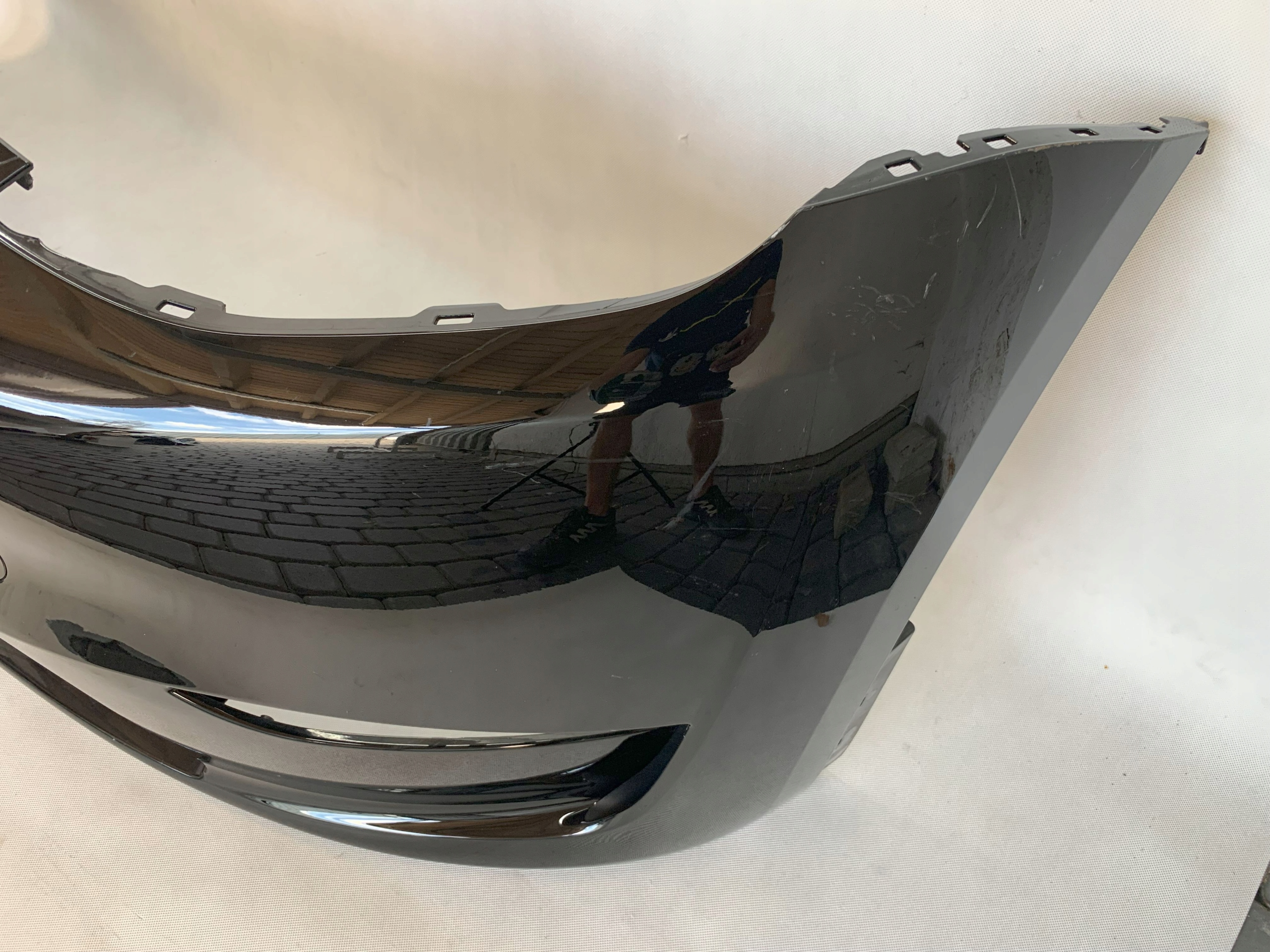 front bumper Tesla Model Y 19r 2019 1540101-06-C 06.25