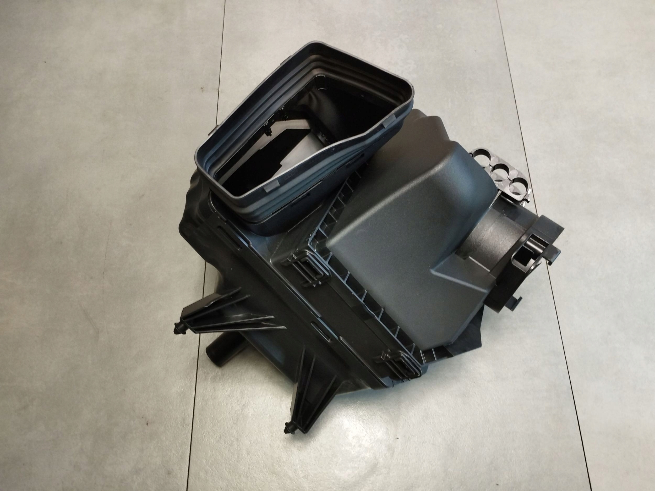 Audi A5 B10 Gehäuse filter luft 8B3133838C
