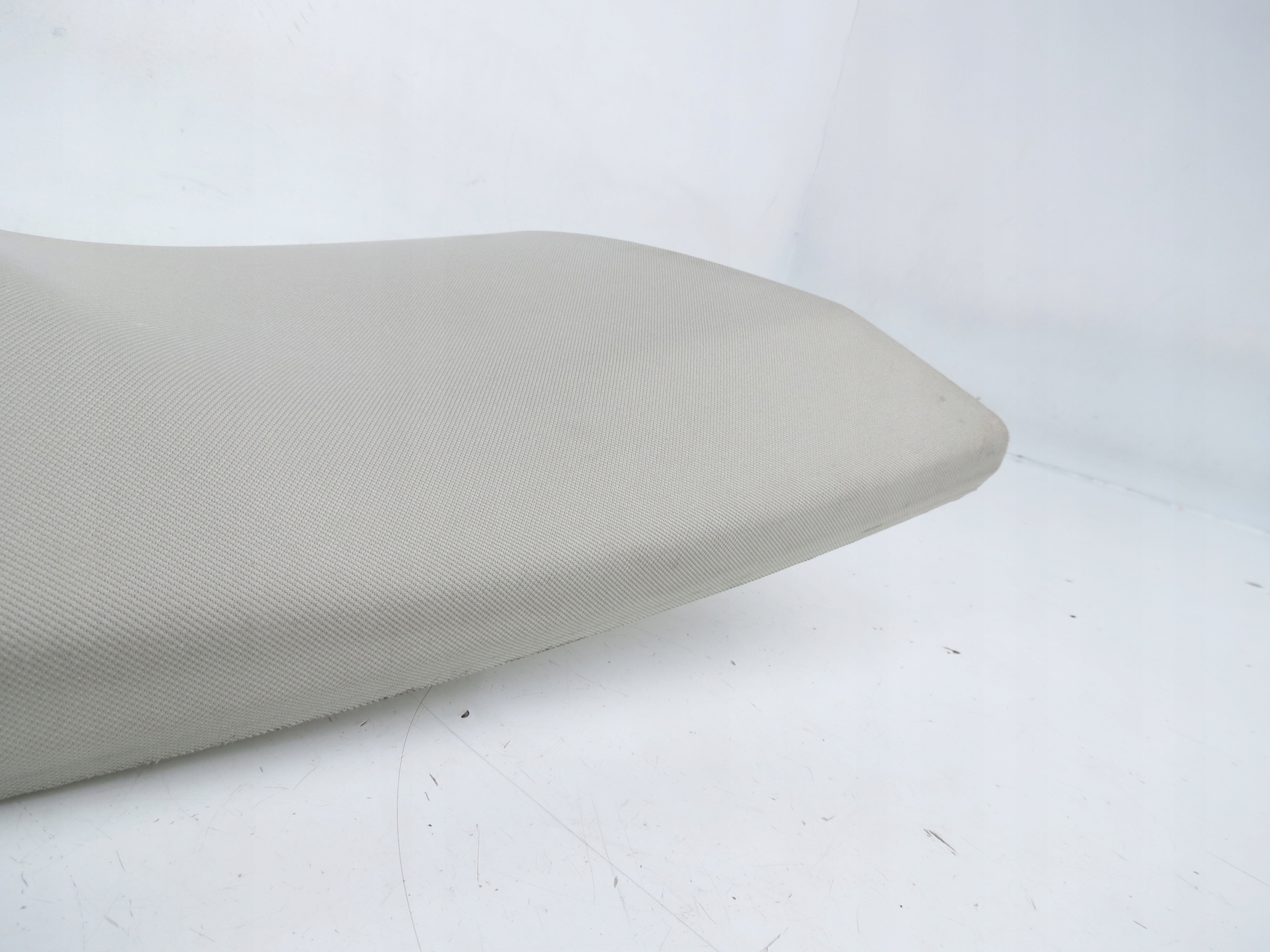 cover upholstery SLUPKA B right central XC60 II