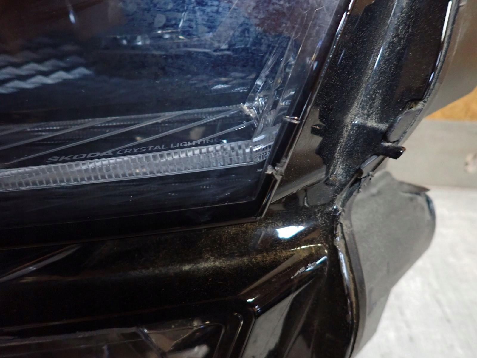 light front left SKODA KAROQ LIFT FULL LED 57B941035B