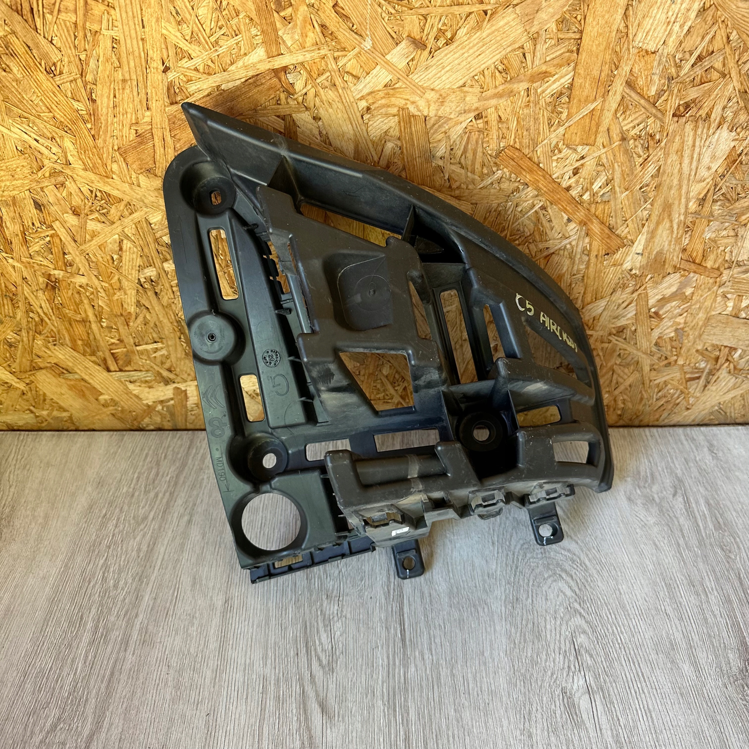 BUMPER BRACKET LEFT REAR PART CITROEN C5 AIRCROSS