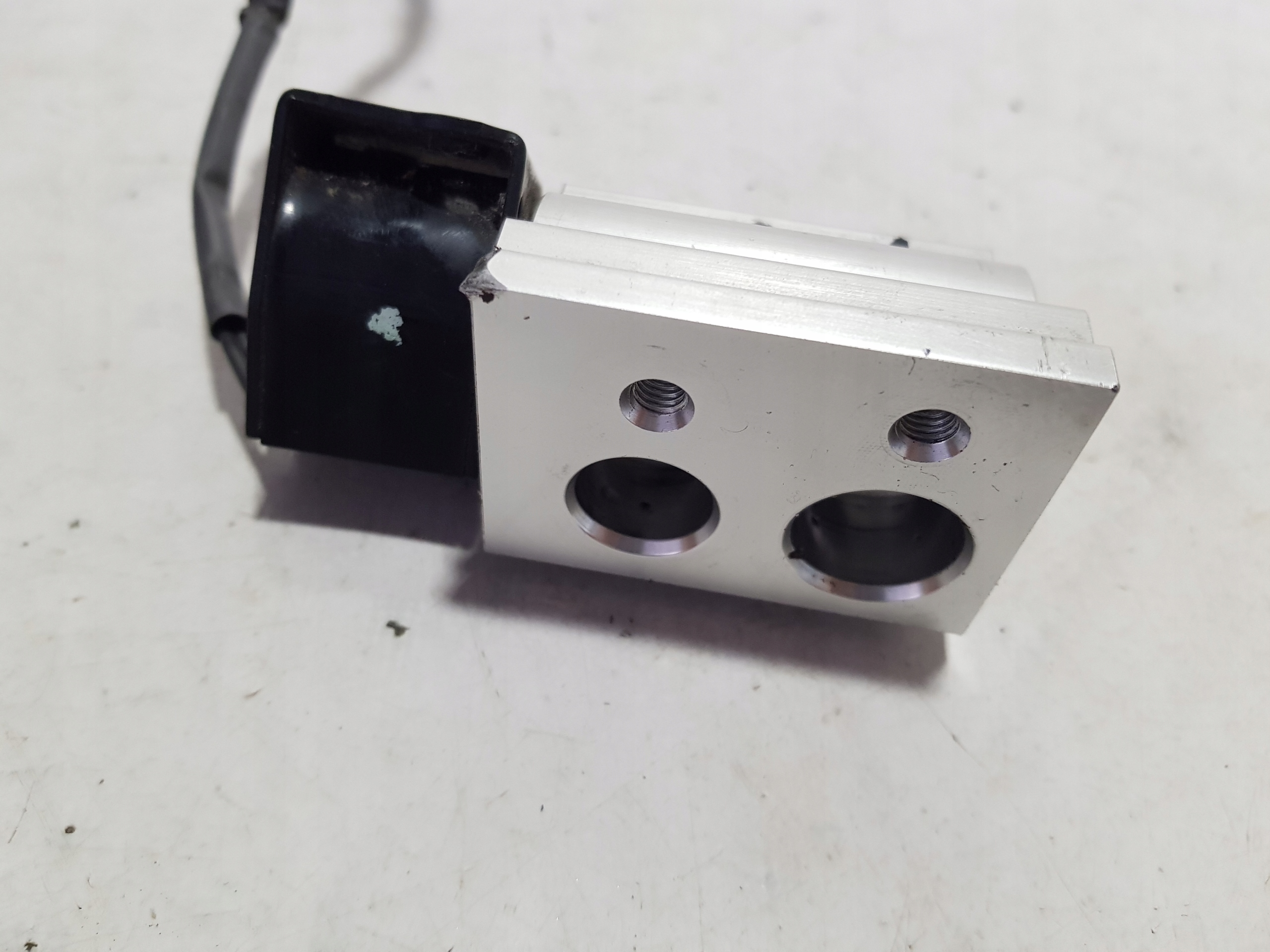 Sensor ROZPREZNY klimaanlage RENAULT ZOE 924893668R