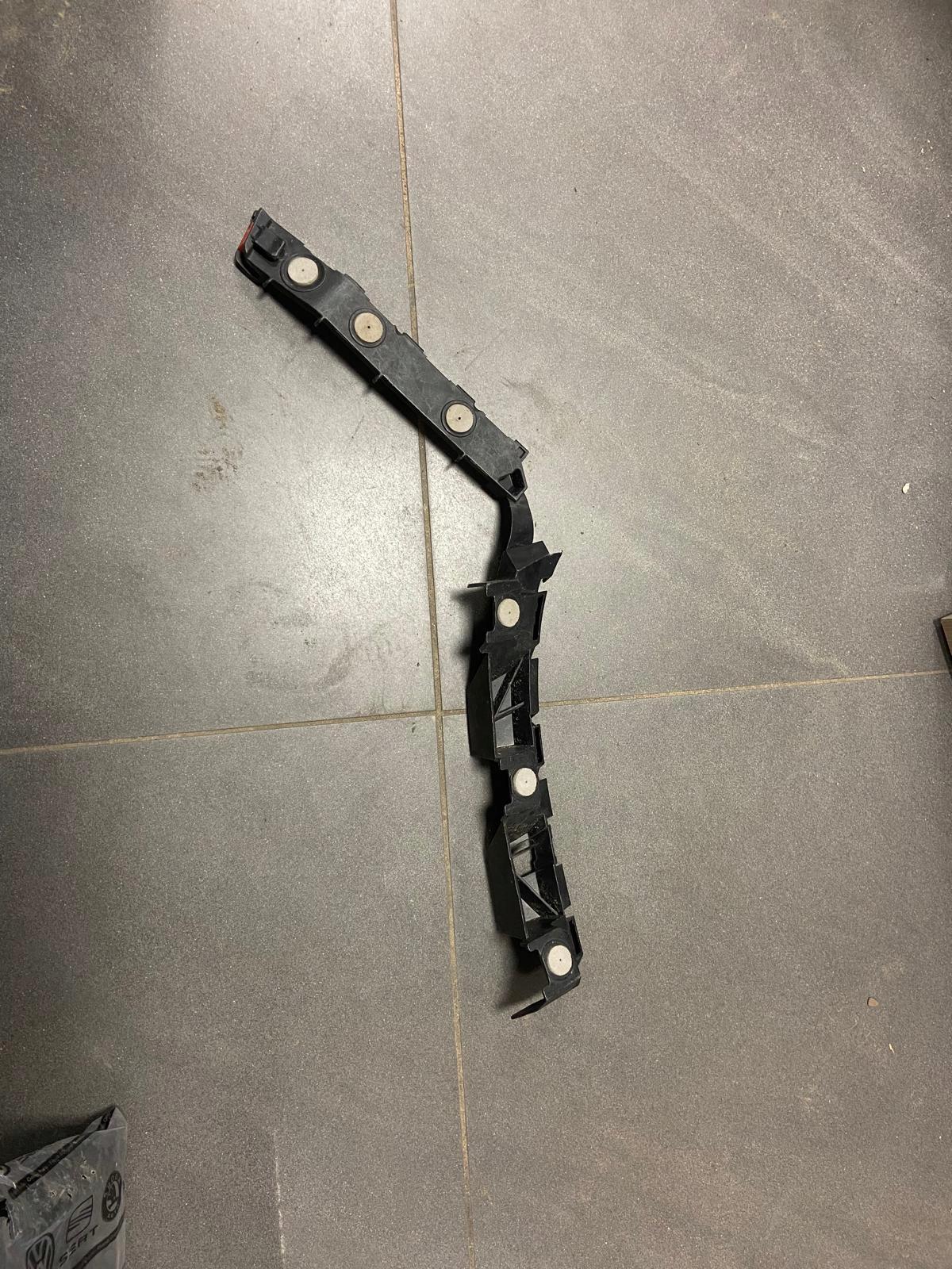 MERCEDES W213 bumper bracket right rear part A2138850465