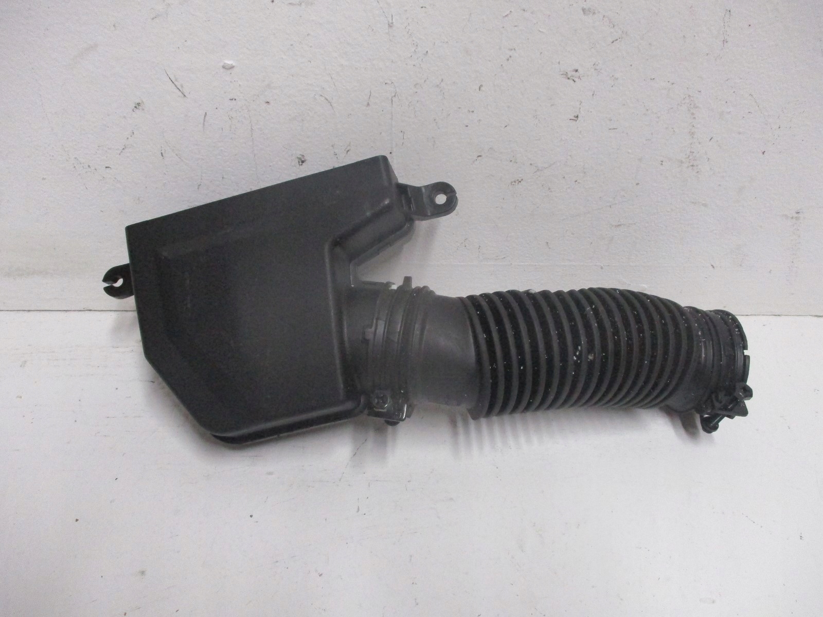 ROHR DOLOT KIA X-CEED NIRO II 28210-AT100