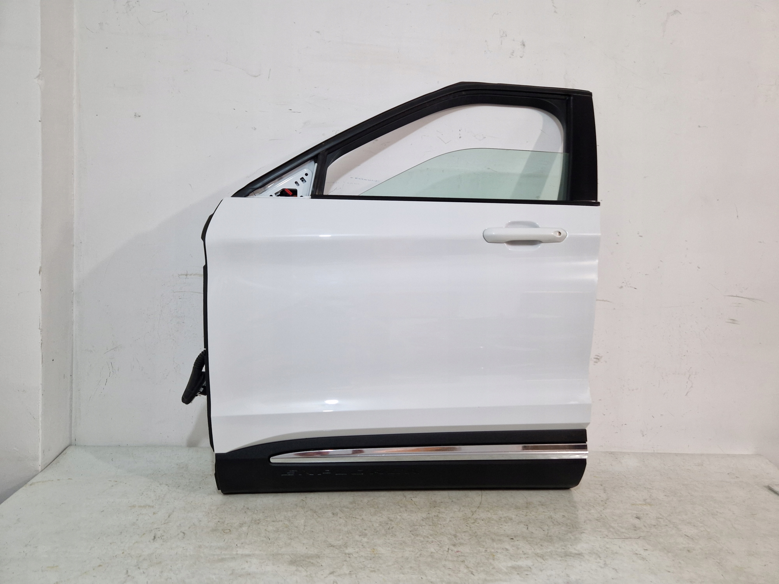 FORD EXPLORER VI 2020- door front front left YZ