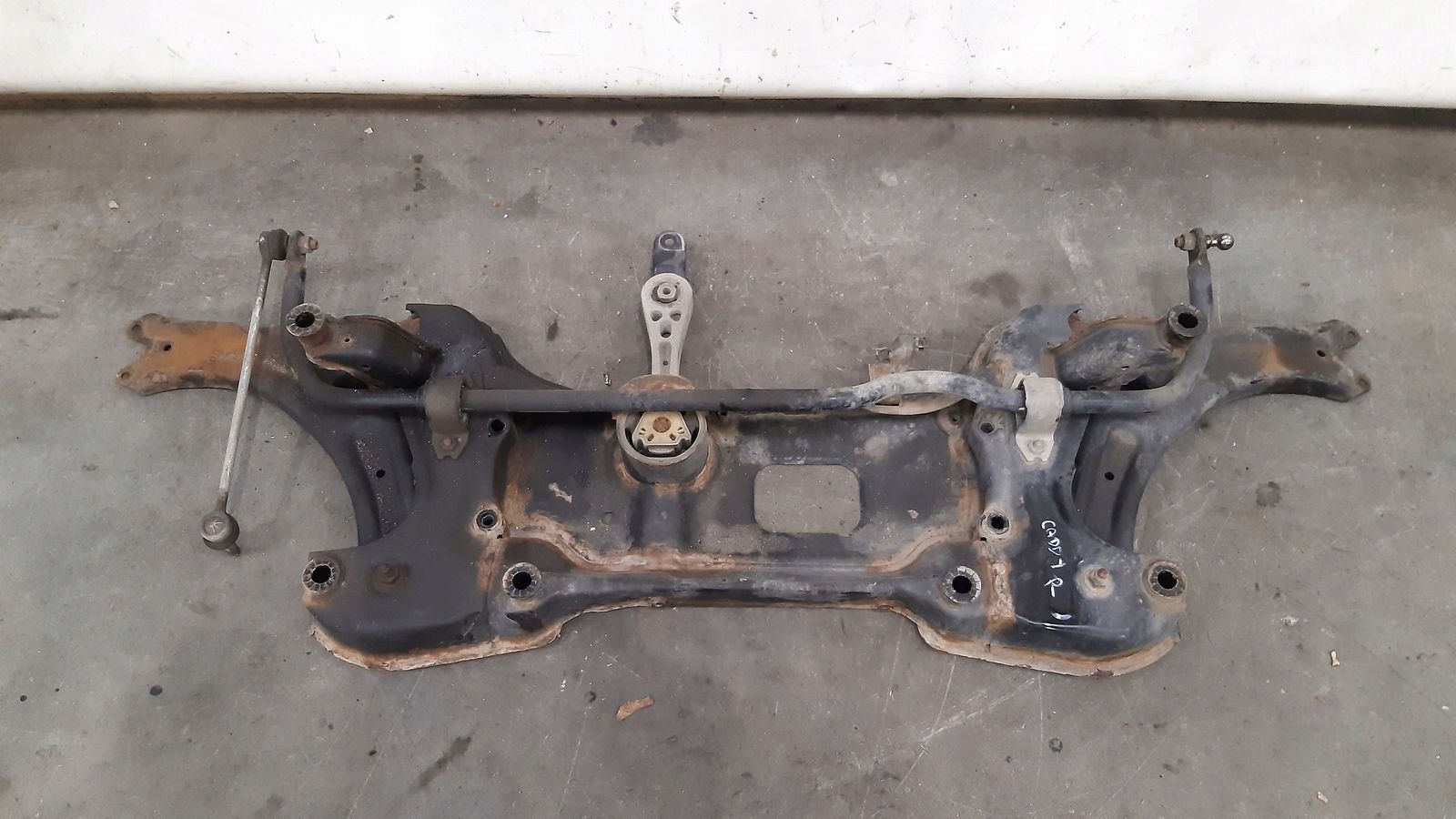 axle beam subframe front front VW Caddy III 1,6 TDI