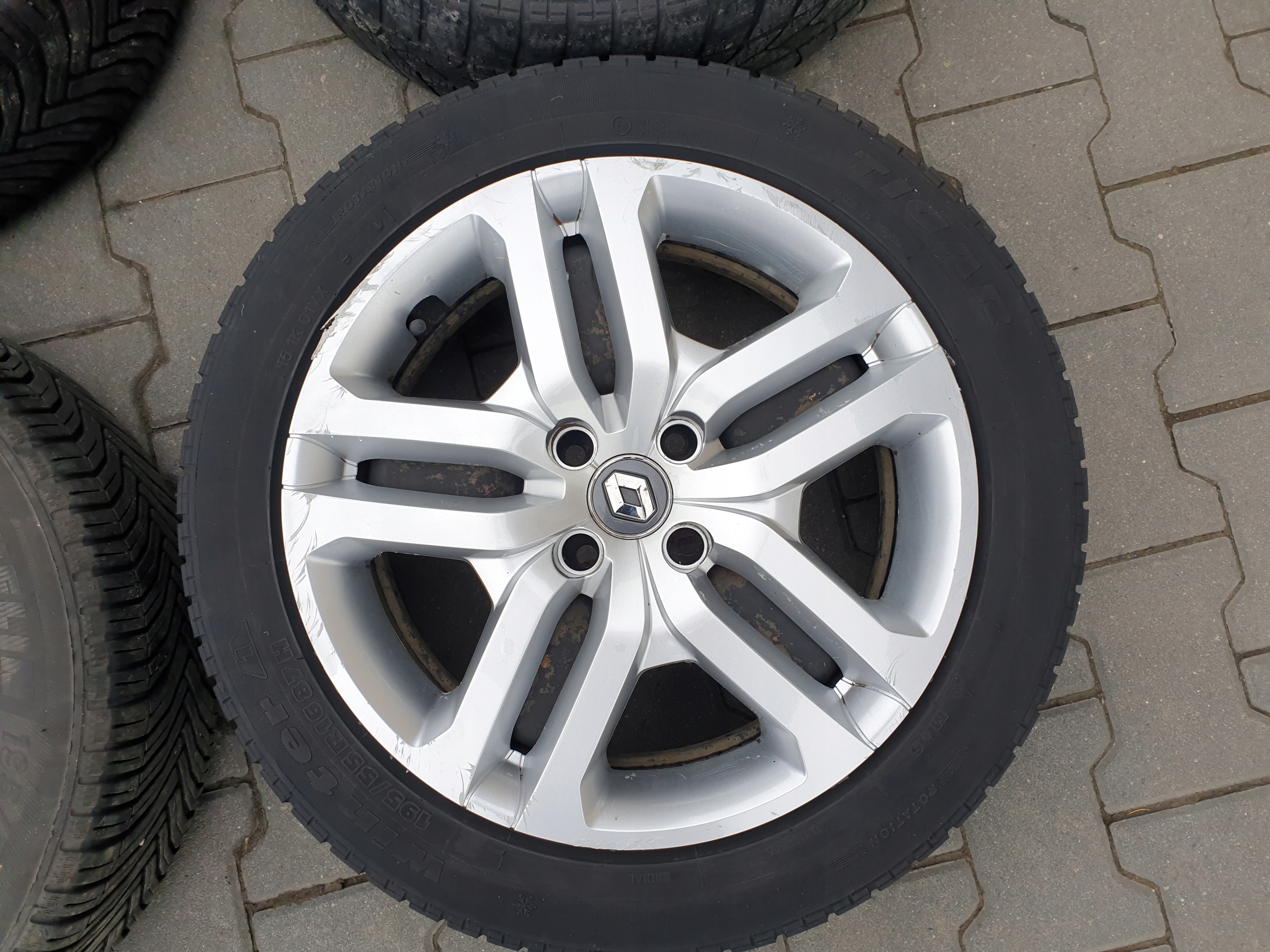 discs tyres wheels 16 CALI RENAULT CLIO 4 IV 195/55R16