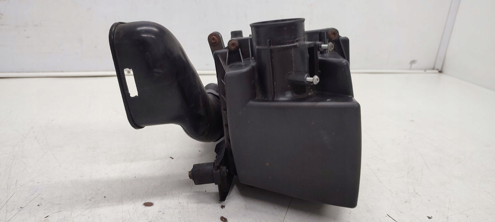csomag szűrő levegö Ford Fiesta MK7 1,6 TDCI