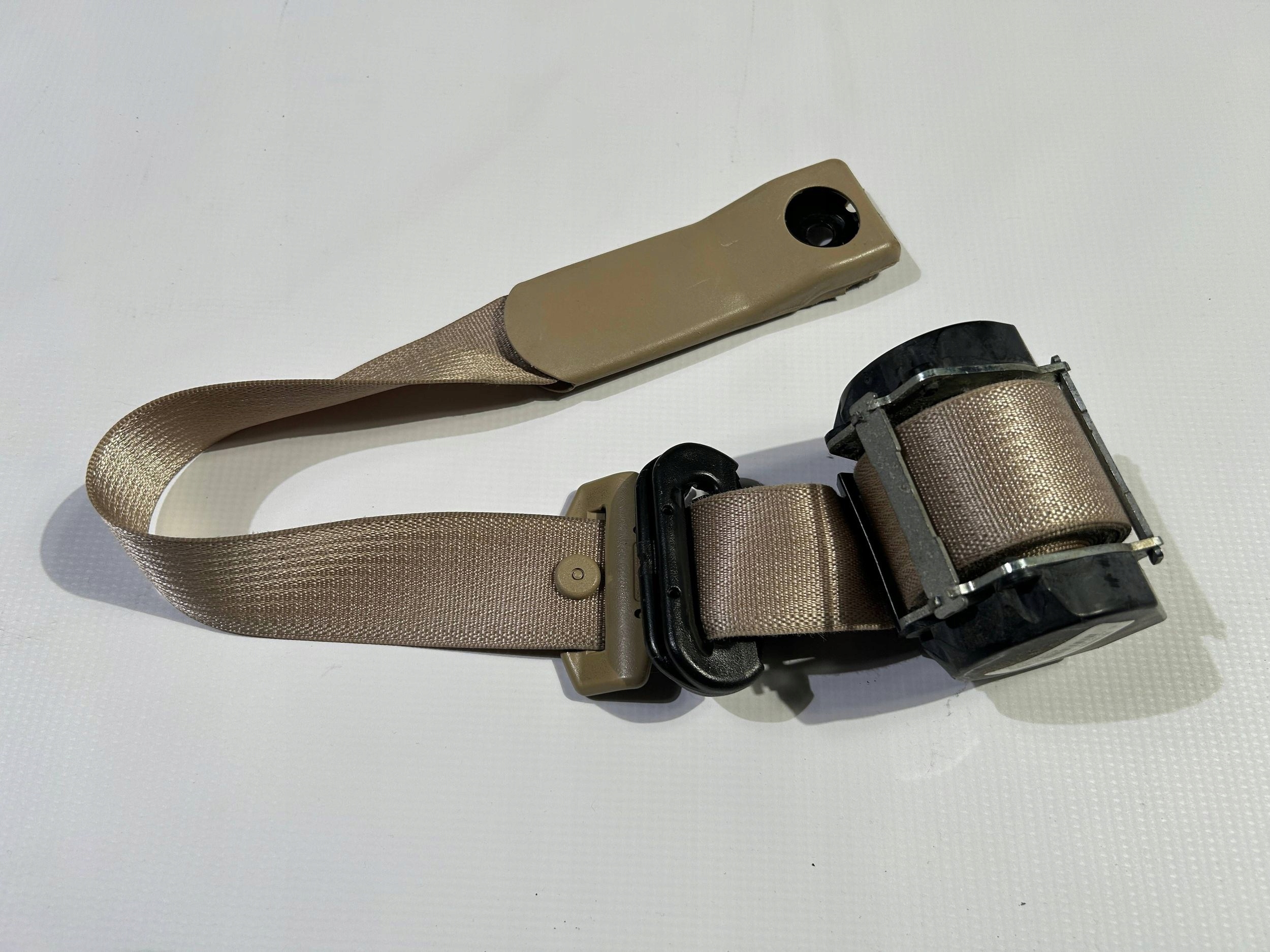 tension belt safety left driver´s Chevrolet Corvette C6 2005