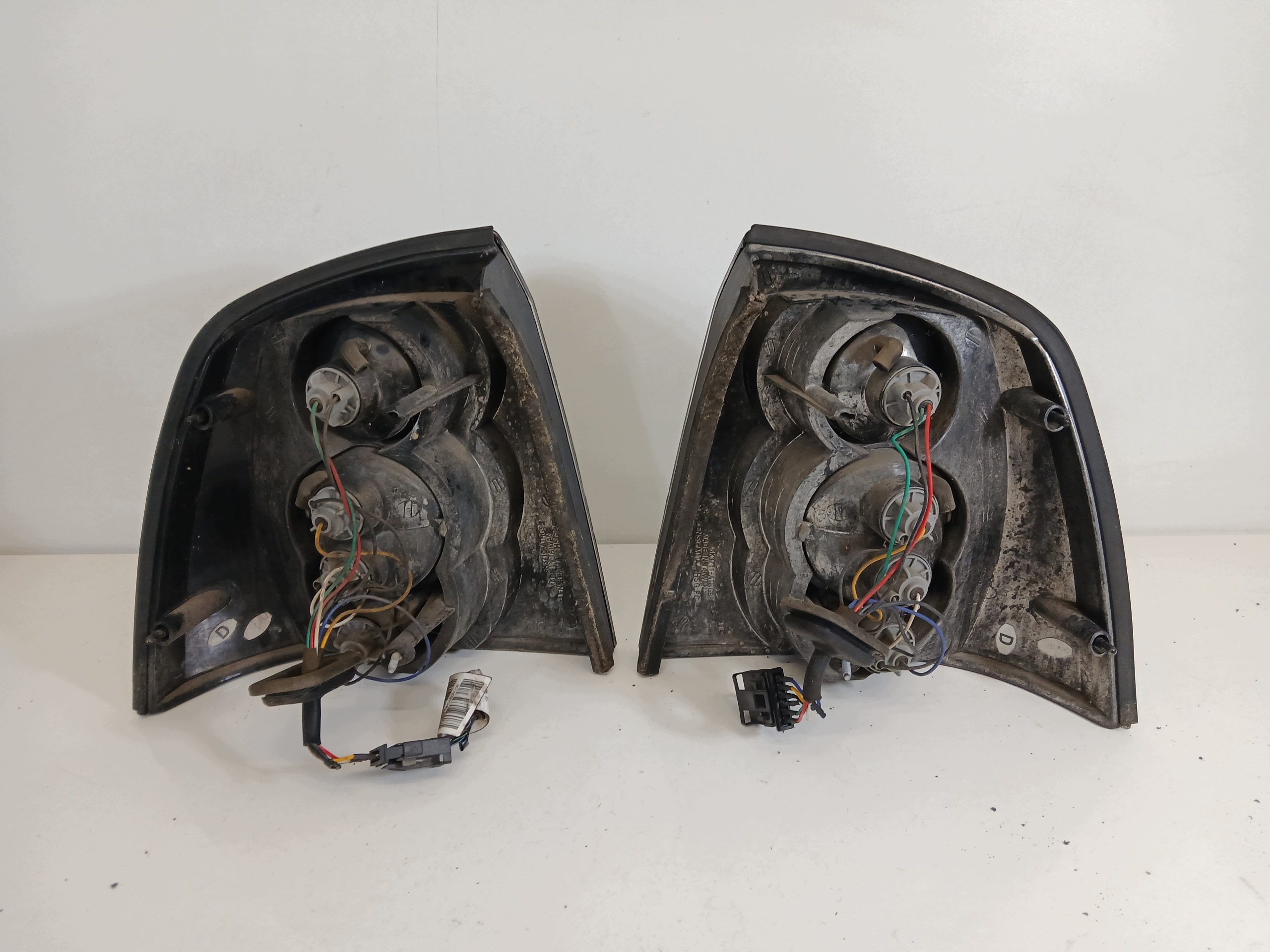 OPEL ASTRA II G light left right rear part KOMPLET SONAR DYMIONE TUNING