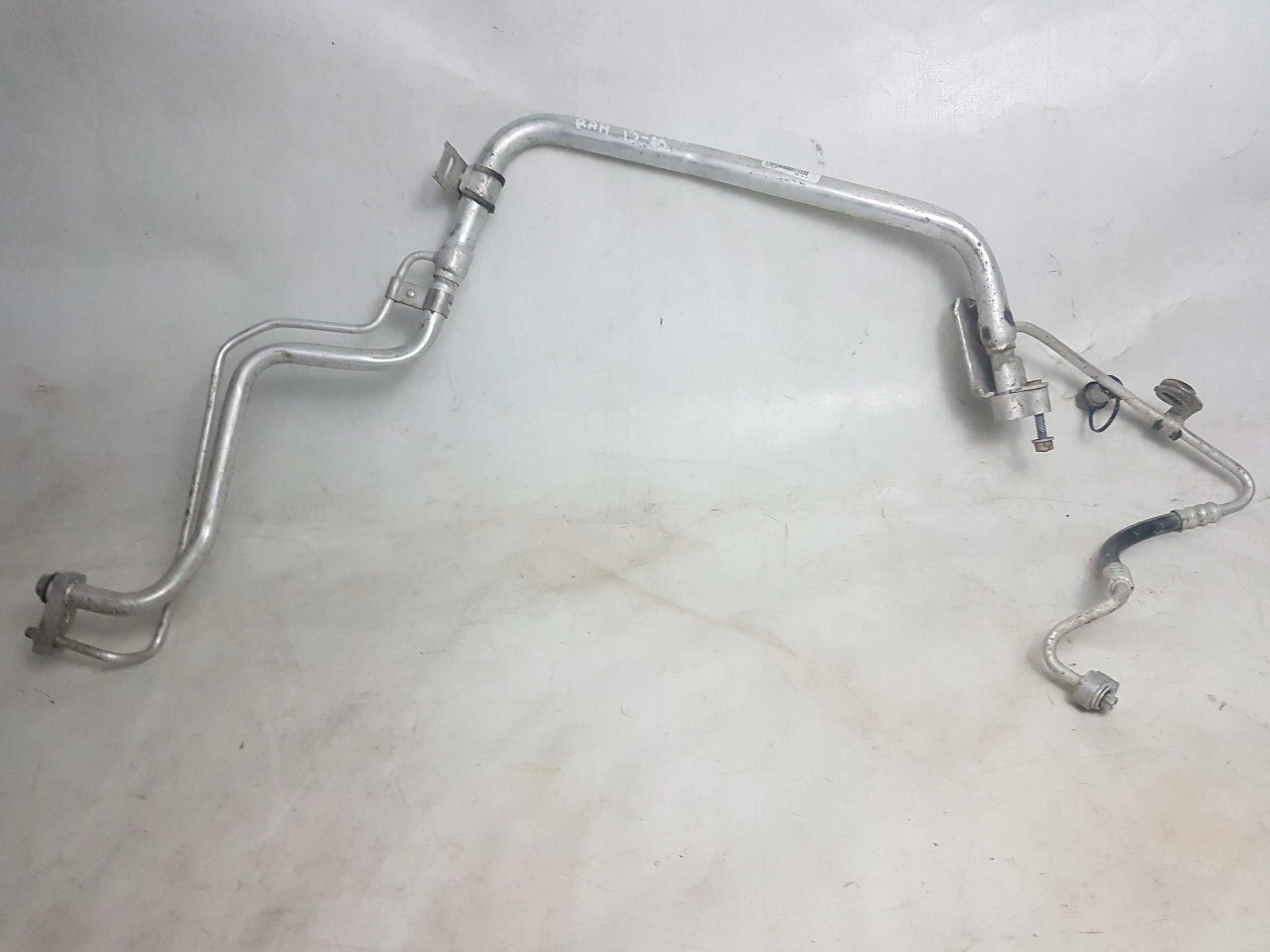 68232468AB - Dodge Ram 3.6 5.7 13-кабель кондиционера США