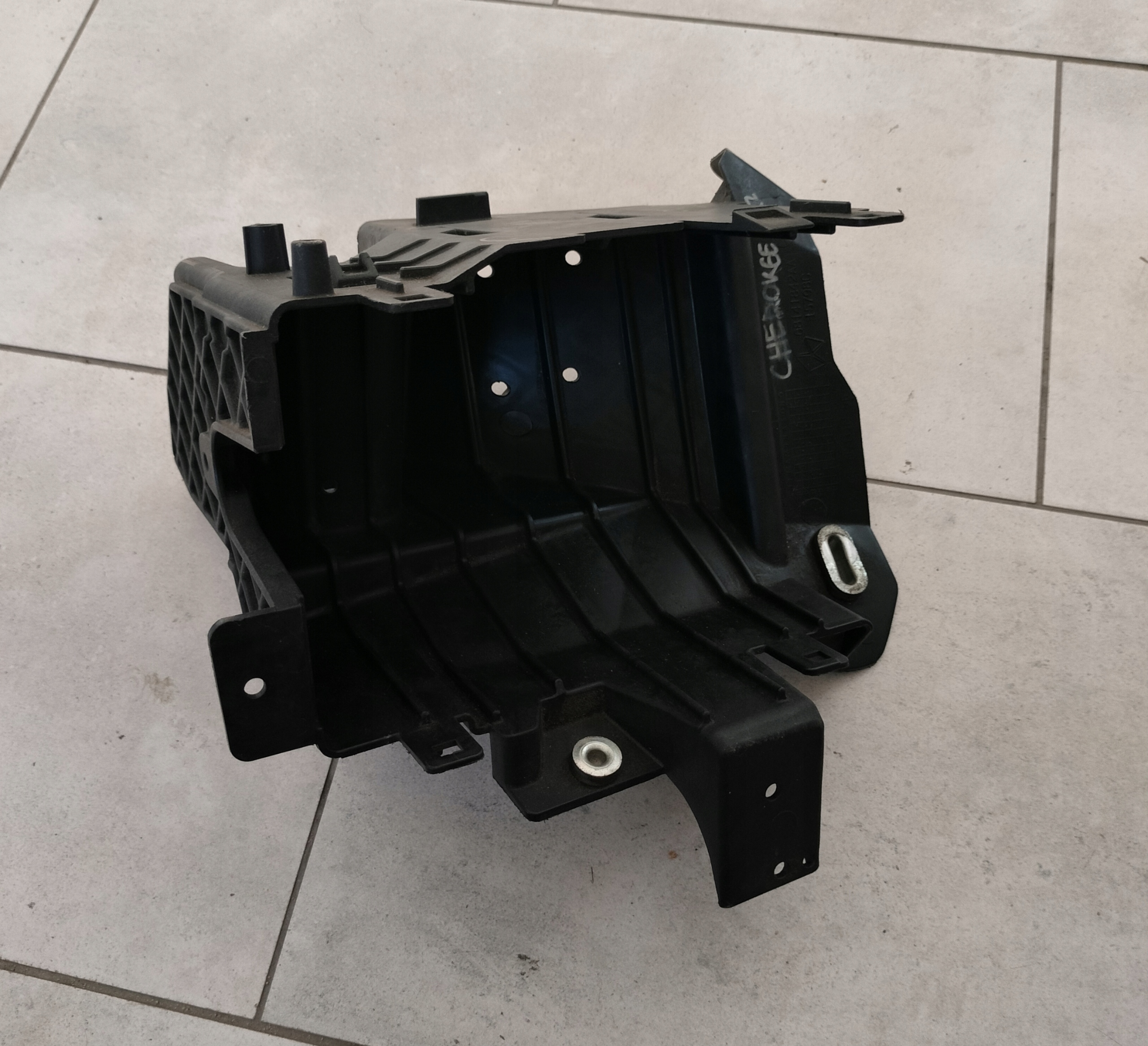 14 22 JEEP GRAND CHEROKEE PODSTAWA SKRZYNKI BEZP.