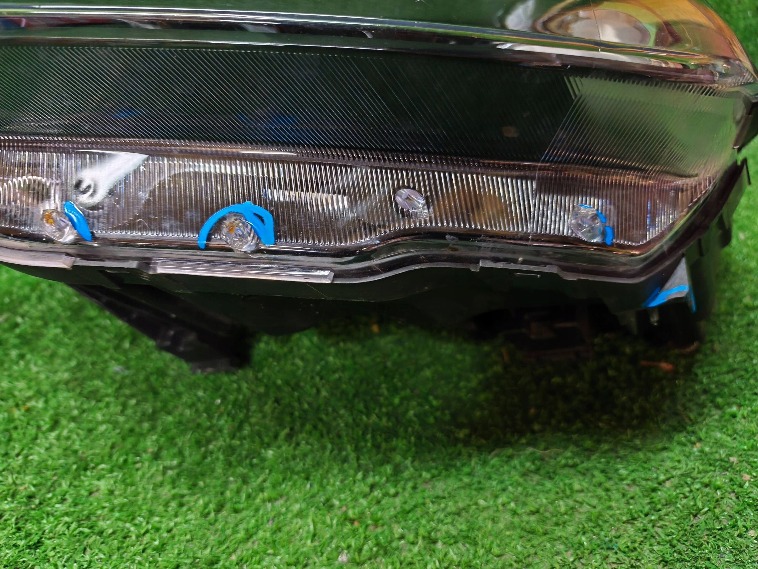 REFLEKTOR left front SSANGYONG KORANDO IV lens LED NR.1260
