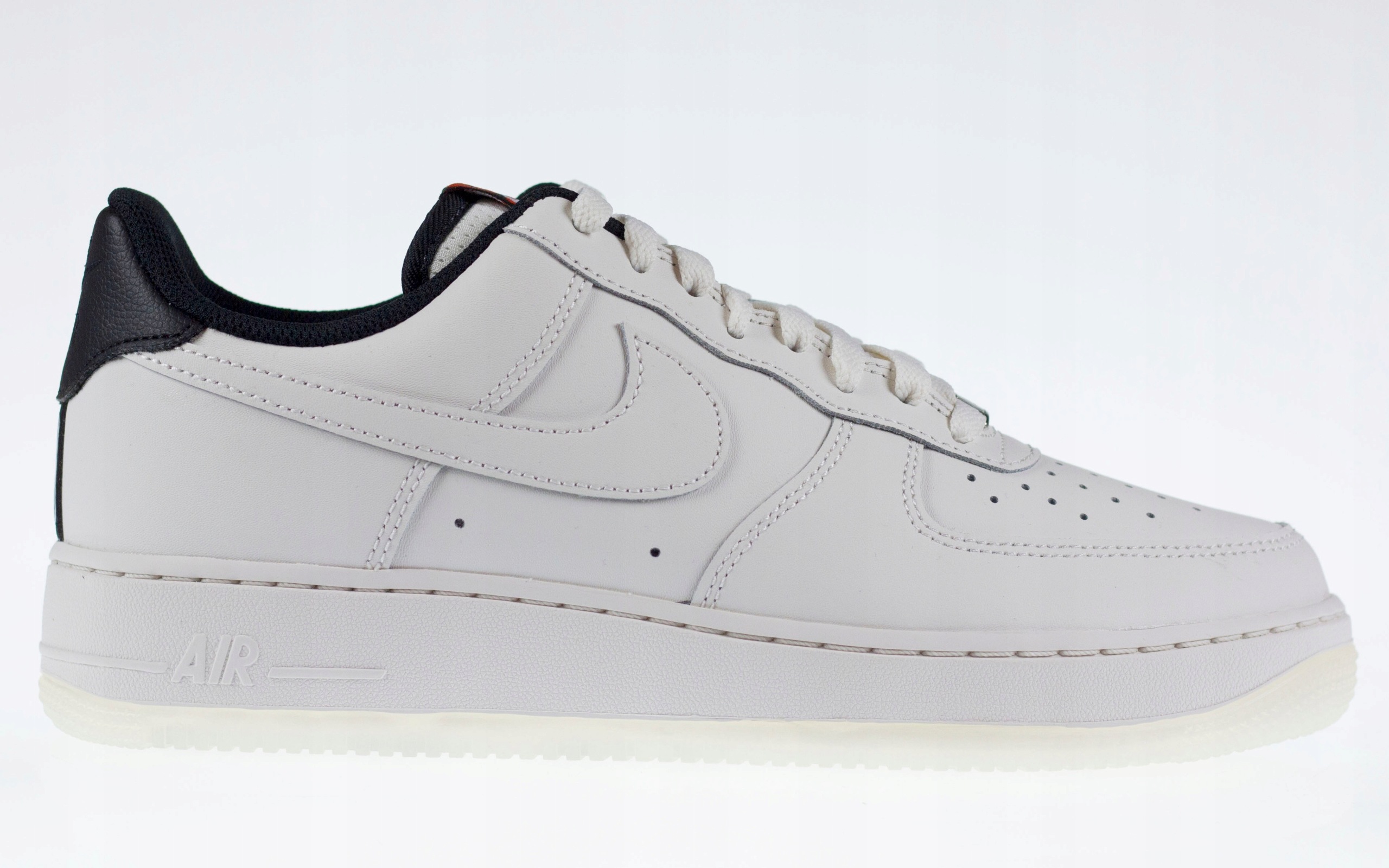 Pánské boty Nike Air Force 1 `07 "phantom"