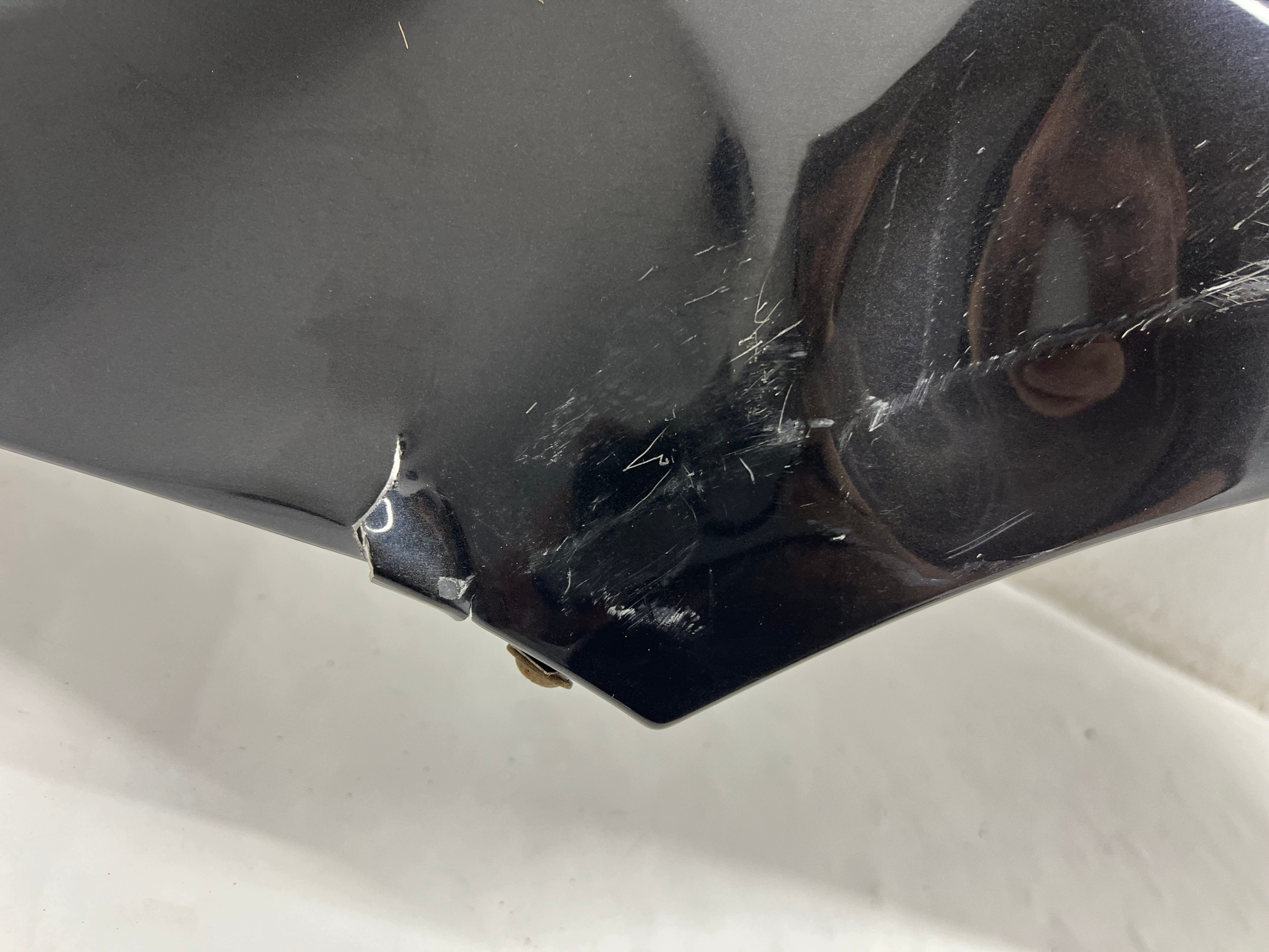 AUDI A7 4G8 fender left front black damaged LX7U