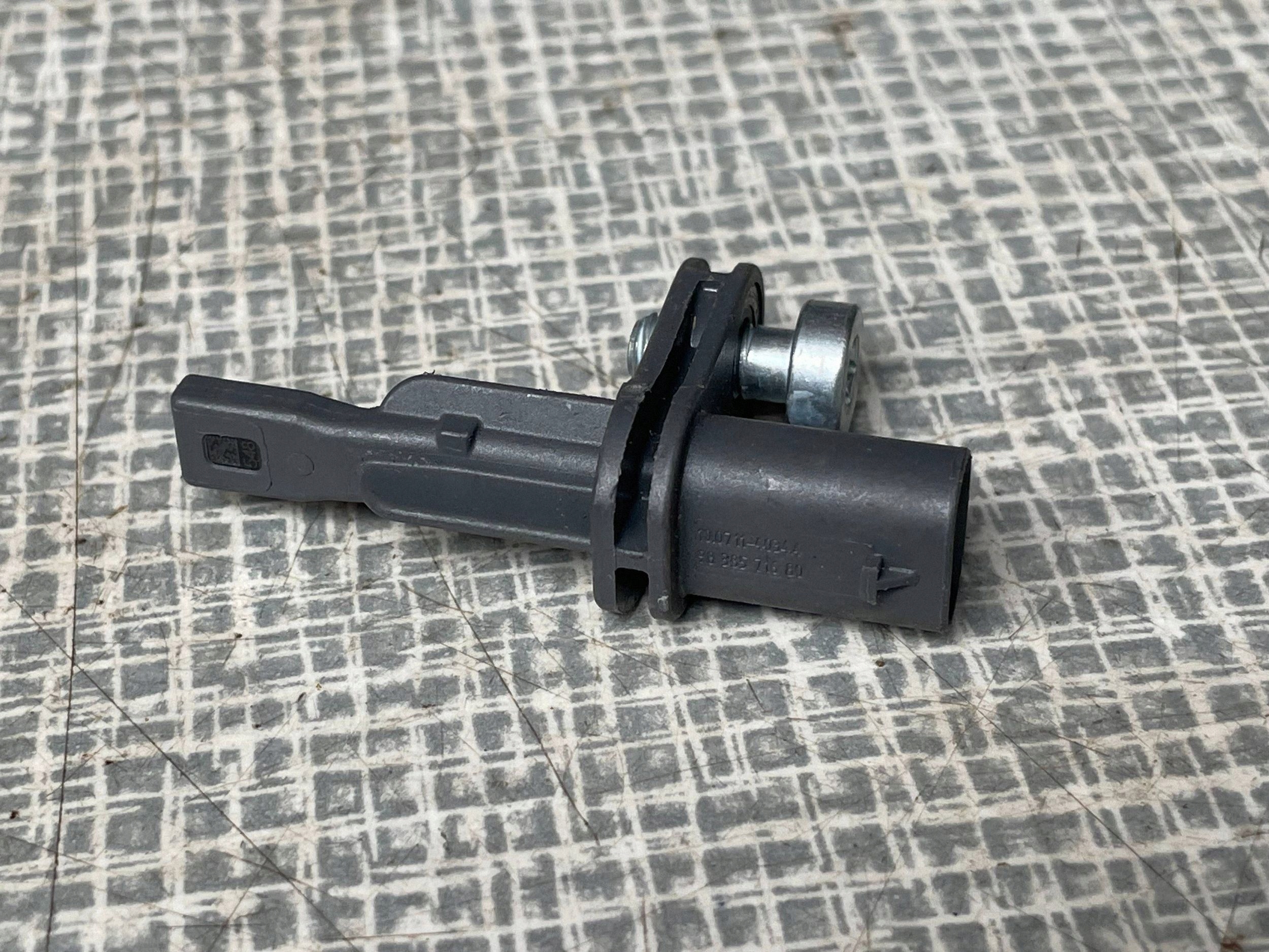 Sensor ABS Peugeot 3008 II 9838571680 Original!! !J