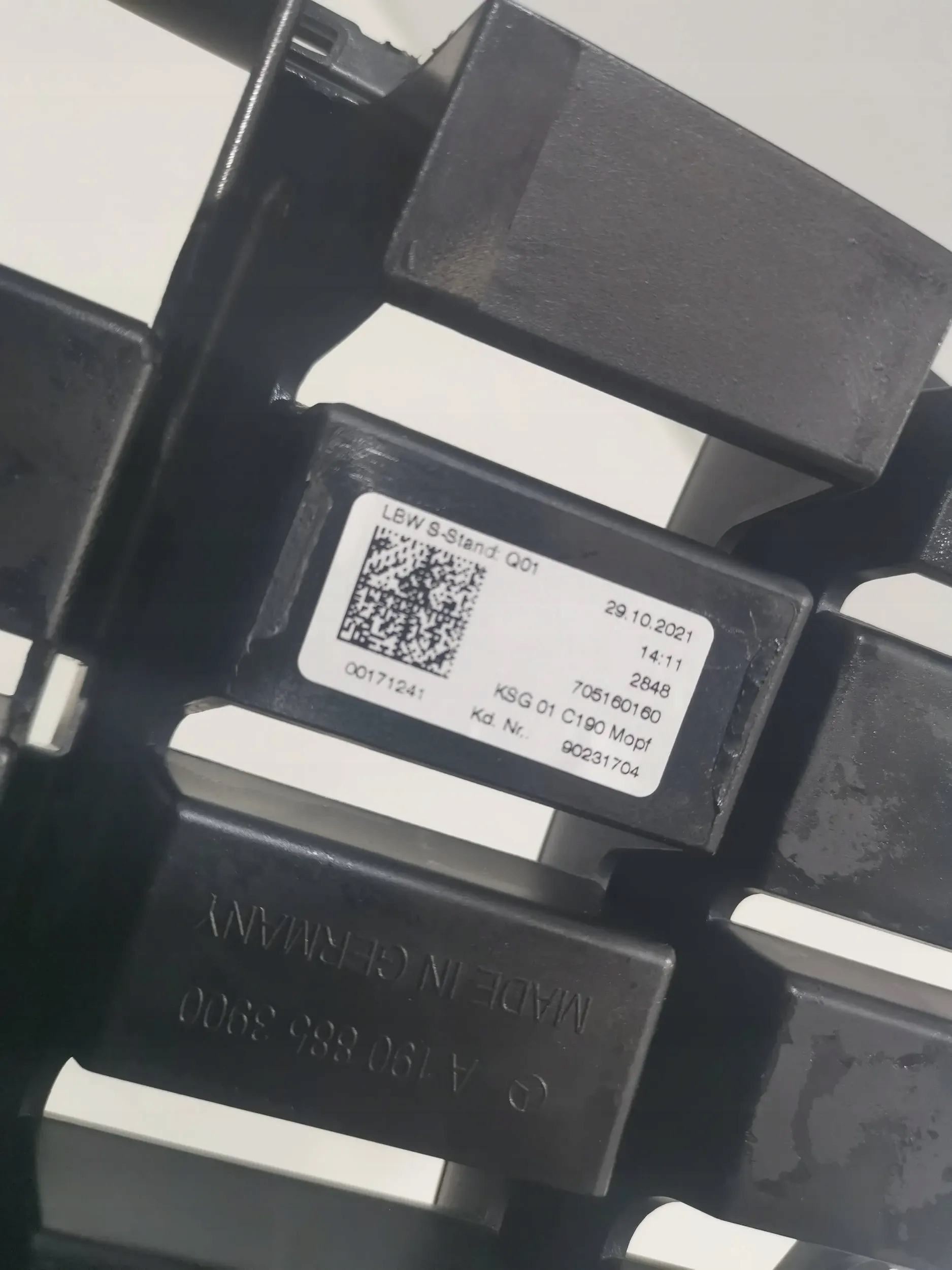 Mercedes Benz AMG GT R190 C190 2019 grill atrapa NOWA ORYGINAŁ Numer katalogowy części A1908853900