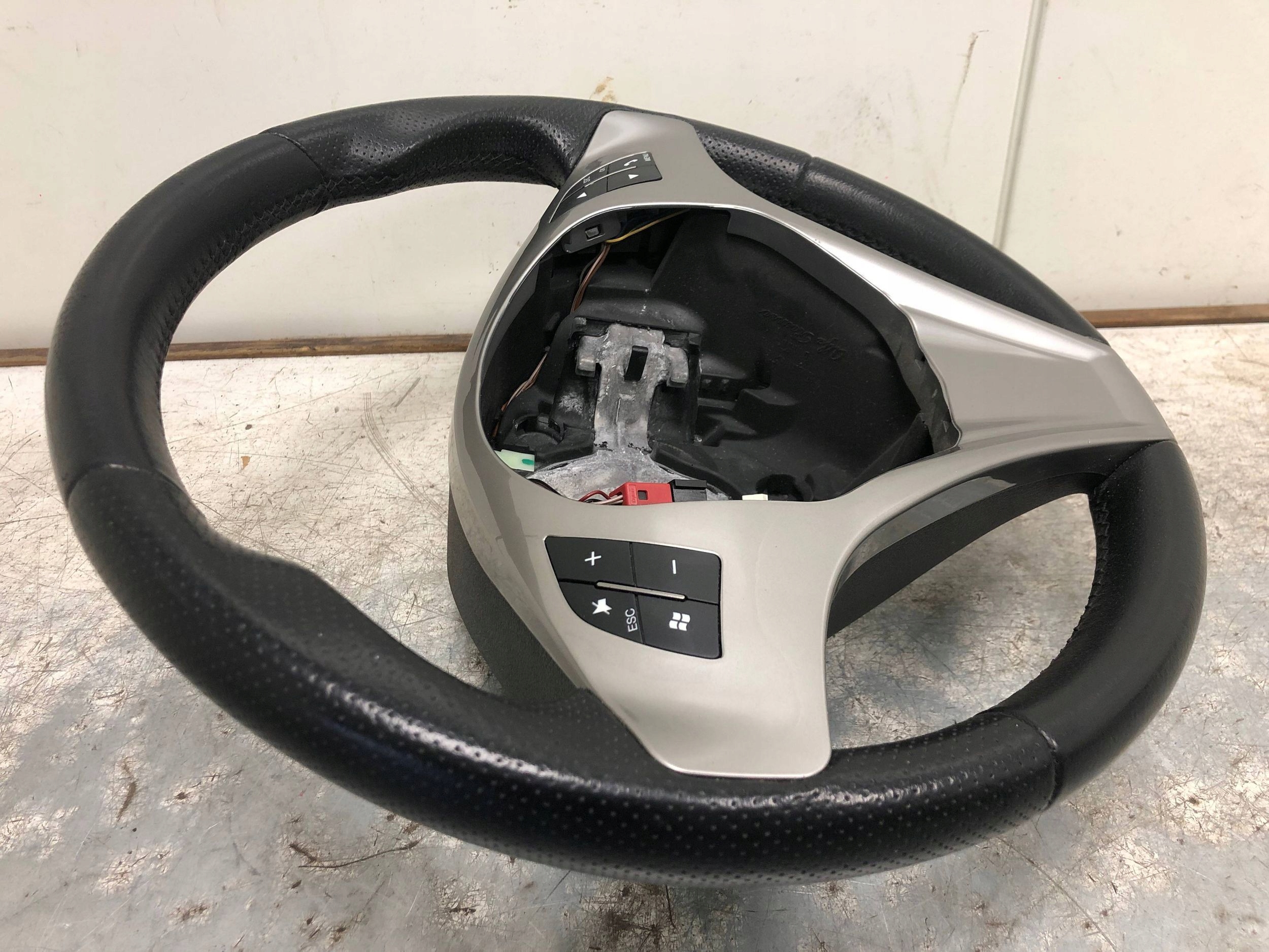 steering wheel, leather MULTIFUNKCJA ALFA ROMEO MITO