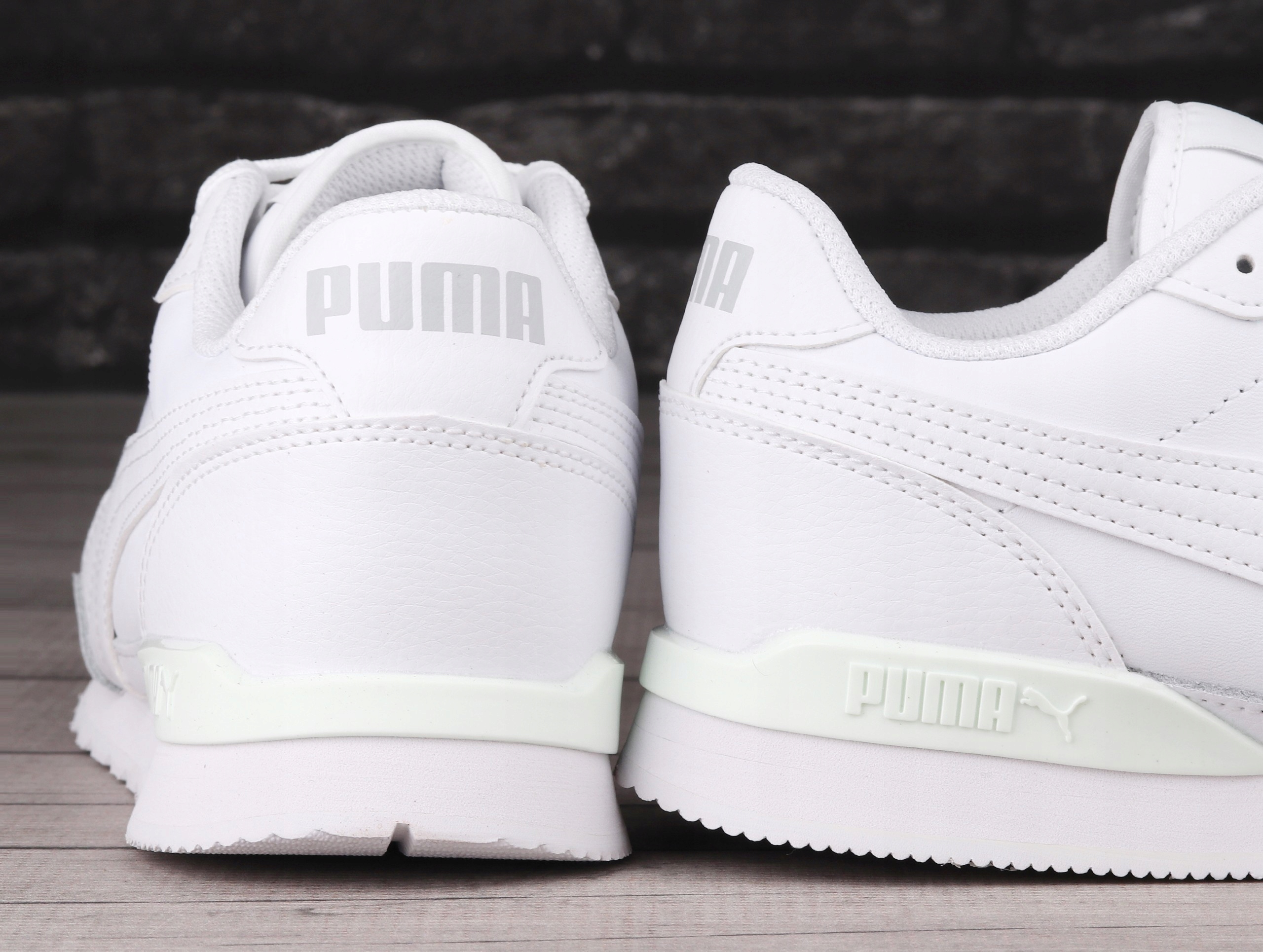 Buty,sneakersy męskie Puma ST RUNNER V3 White Model ADIDASY
