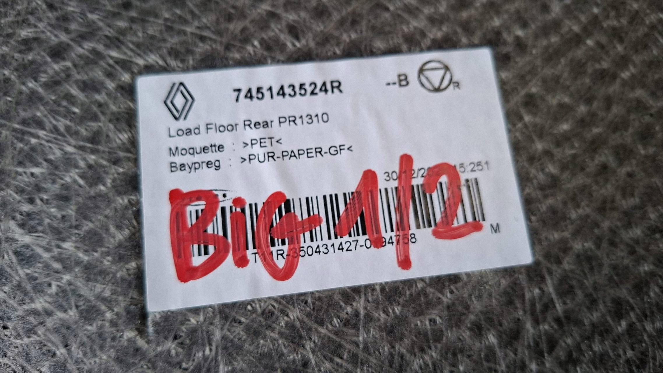 mats floor boot Dacia Bigster R1310 745143524R