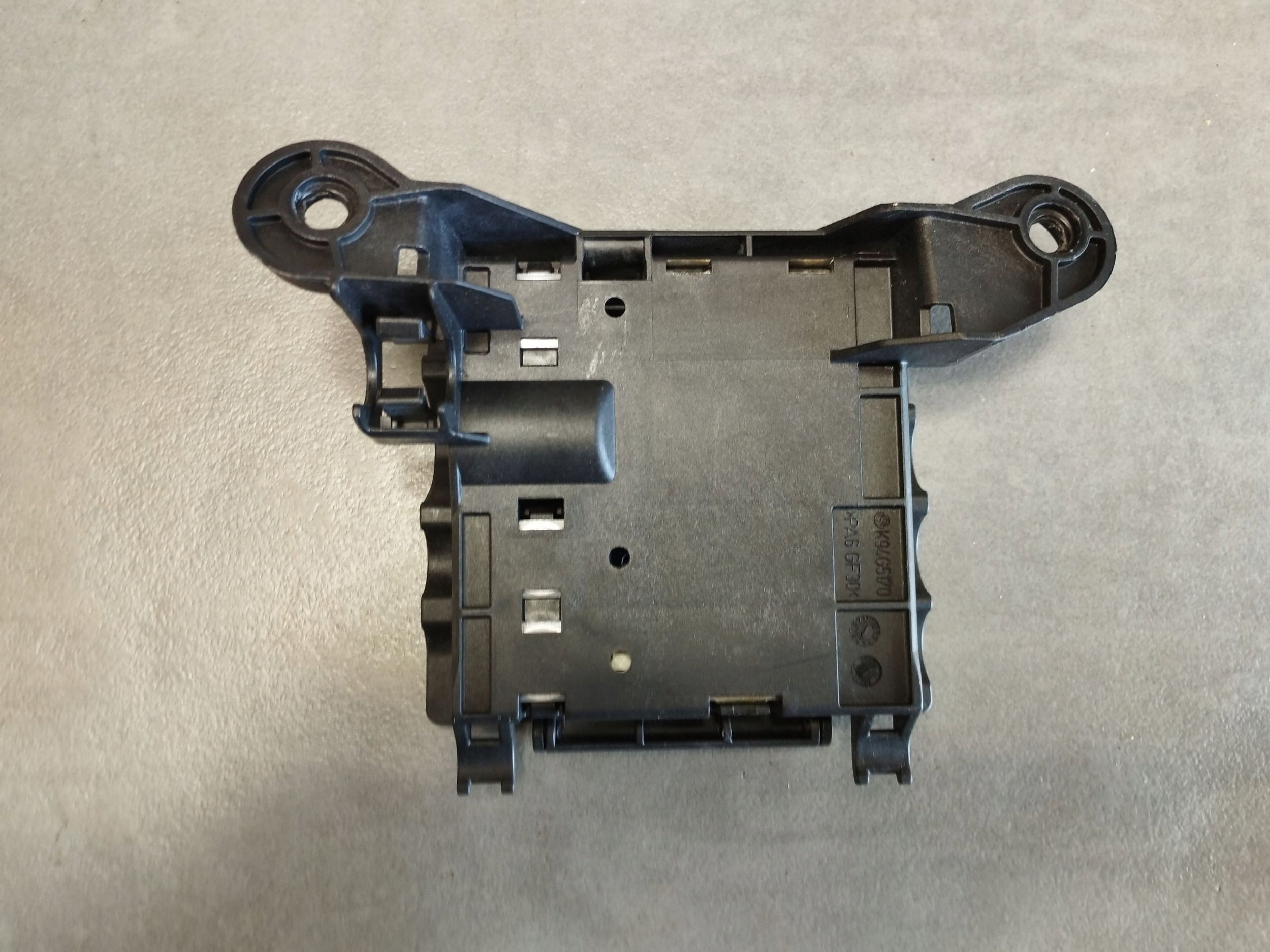 Audi A7 4G 2016 Kasten der Sicherungen 4G0937517
