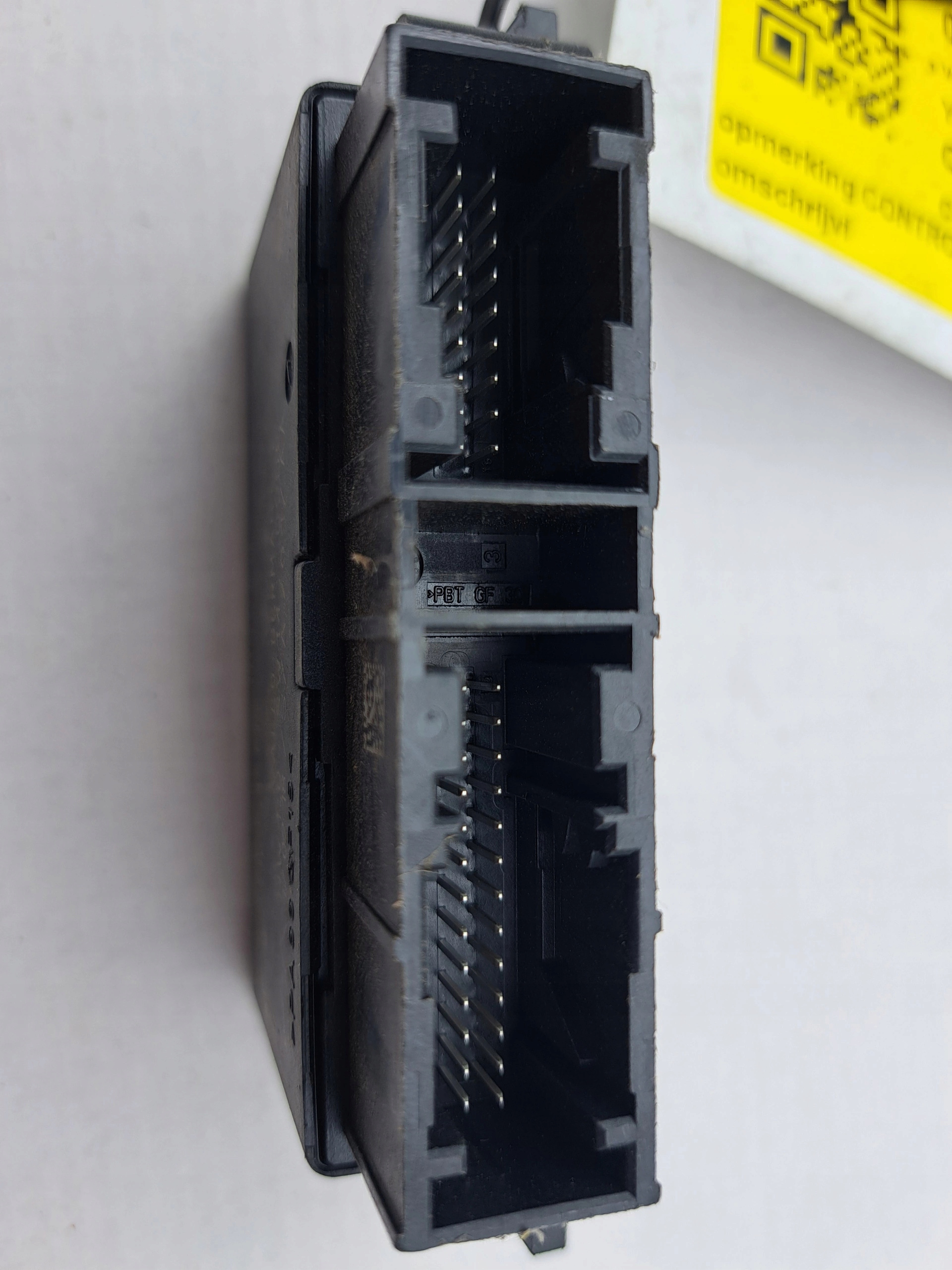NISSAN computer ECU control unit E116731 285384ET1C